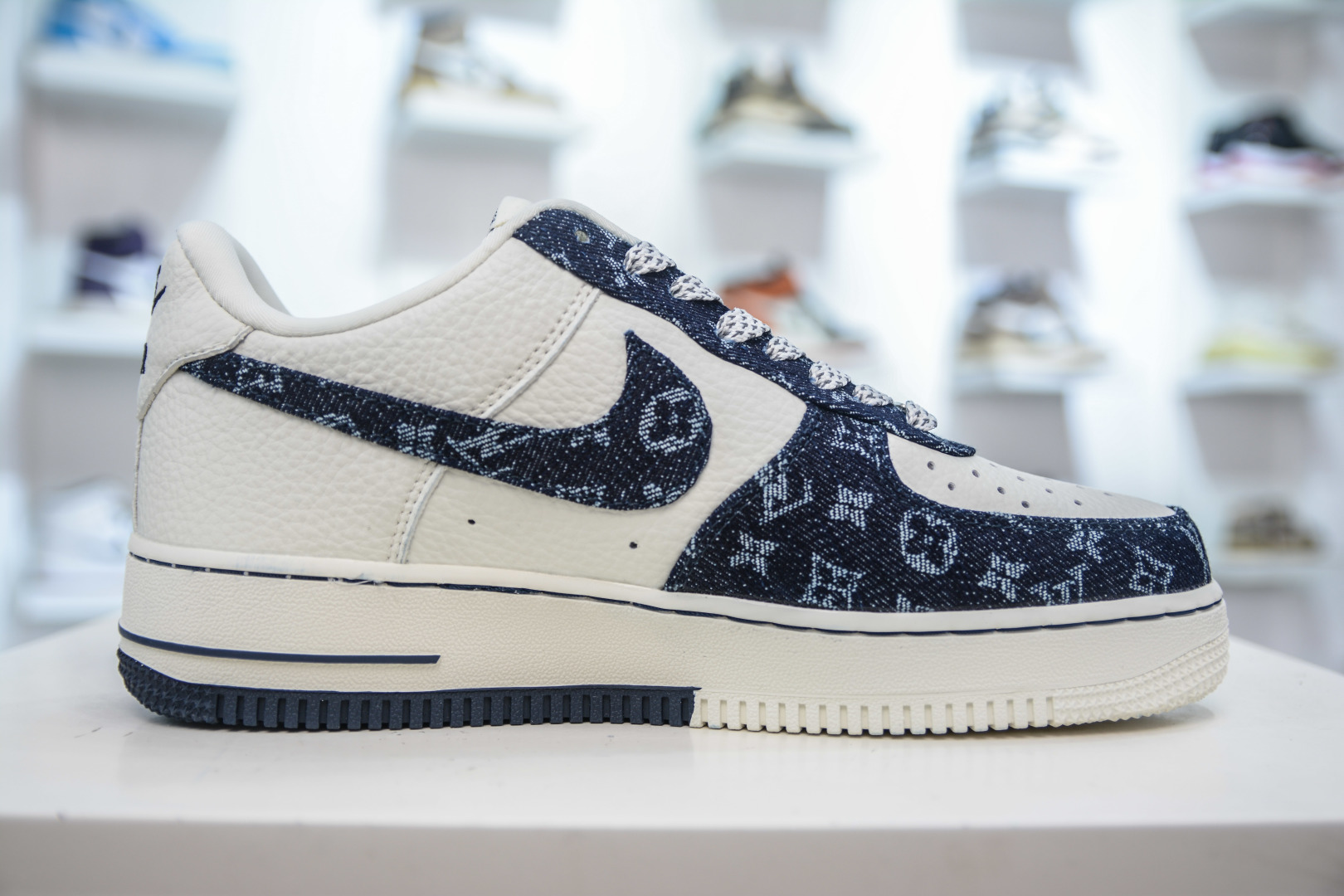 Nike Air Force 1 Low x Louis Vuitton White Black Denim Collaboration 3 cmp i1755306860031 9479 0 2
