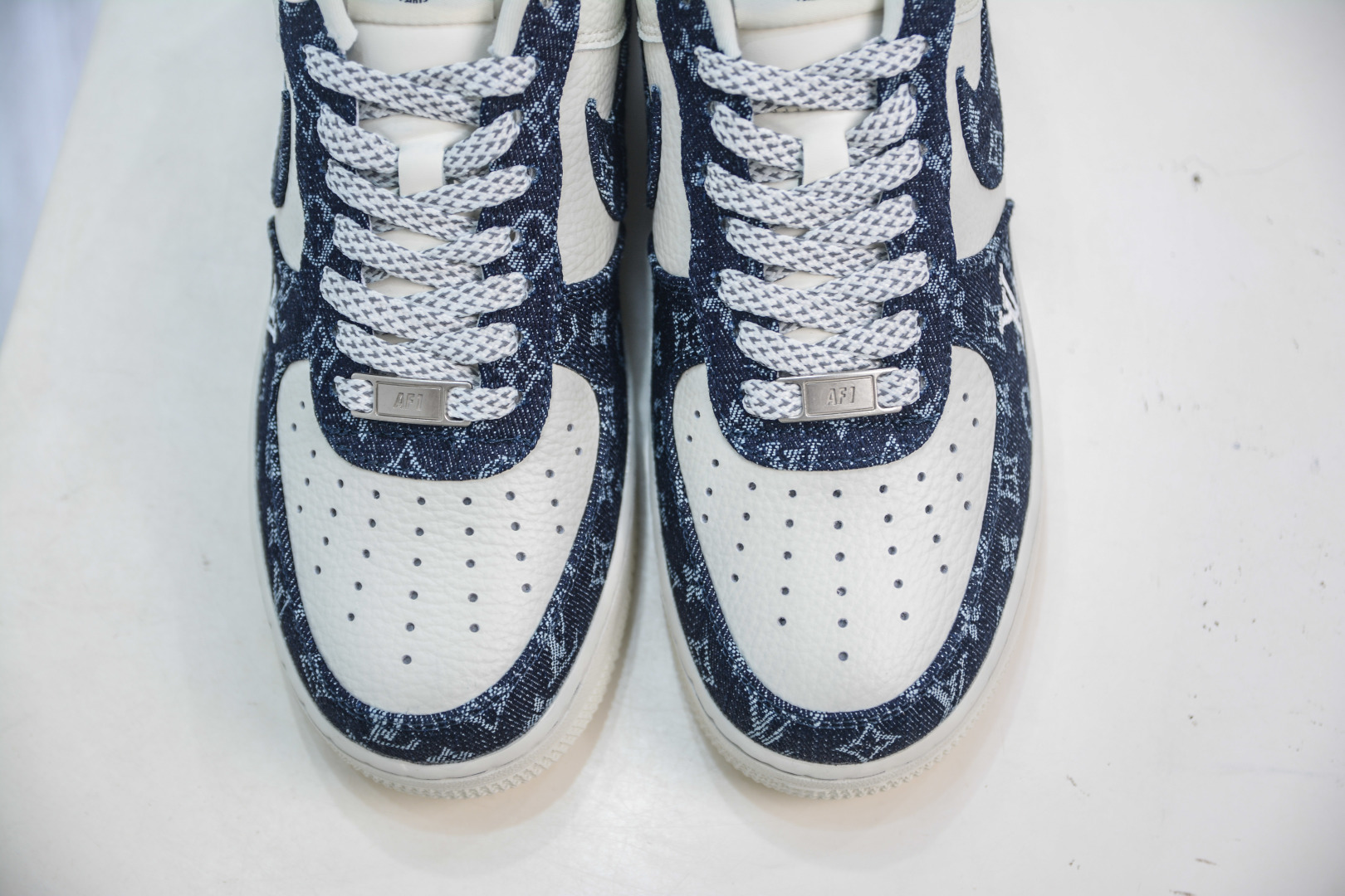 Nike Air Force 1 Low x Louis Vuitton White Black Denim Collaboration 9 cmp i1755306861235 18 0 8