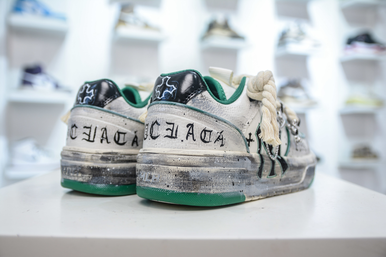 MLB NY Print Trendy Sneakers - Stylish Graffiti Design with Comfortable 6cm Lift 7 cmp i1755307105104 8075 0 5