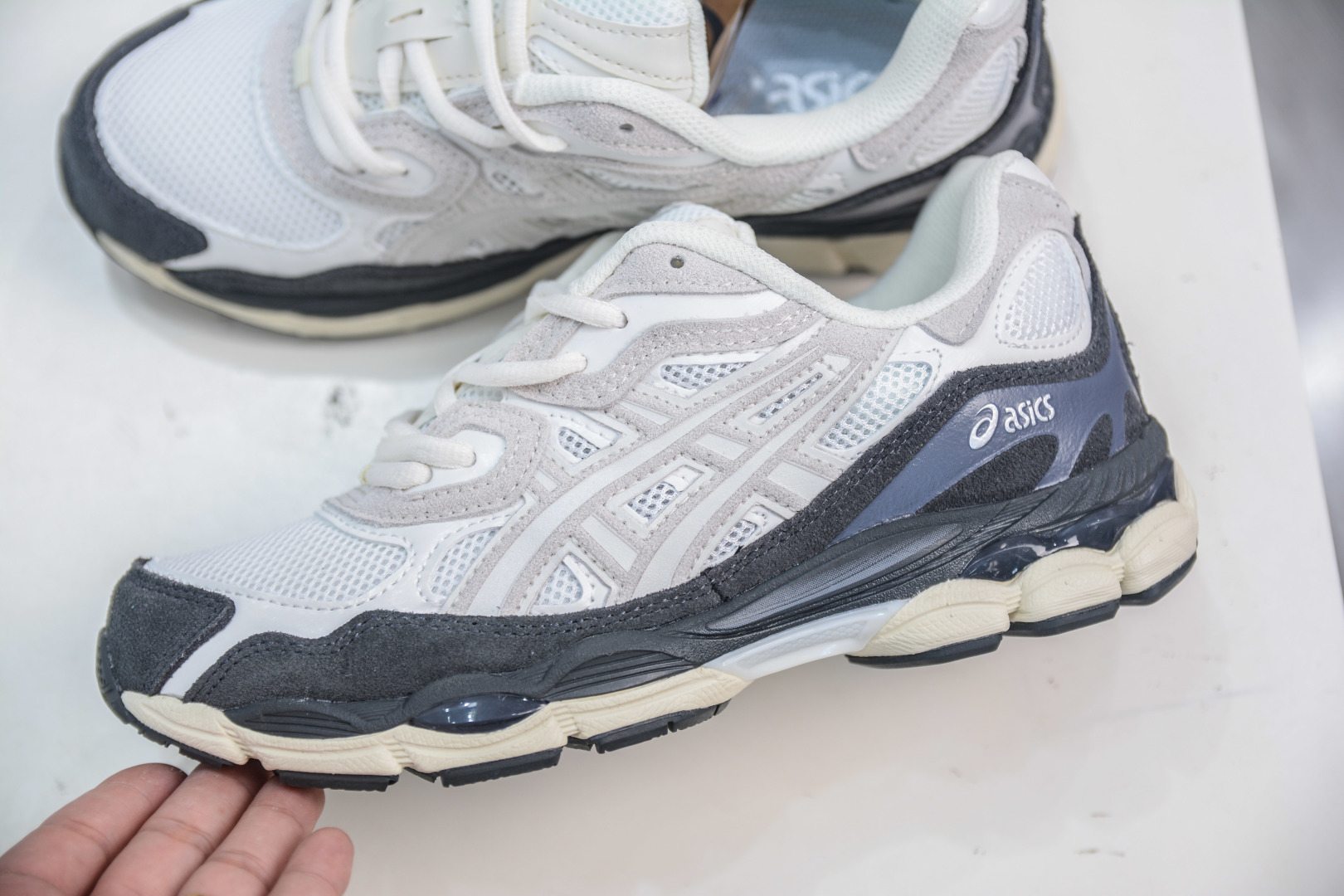 Asics Gel-NYC Running Shoes, Breathable Retro Sneakers for Men and Women 8 cmp i1755307151230 1250 0 6