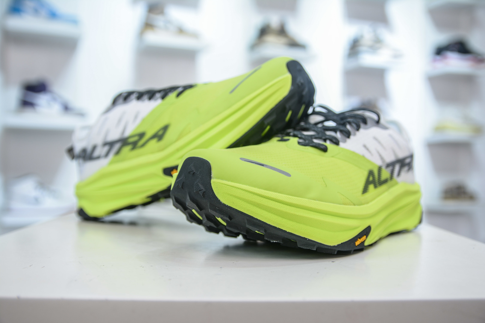Altra Olympus 6 Running Shoes - Comfortable, Durable, and Slip-Resistant 5 cmp i1755363785169 5024 0 3
