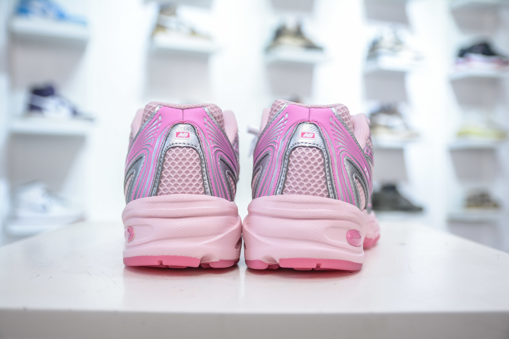 New Balance 740 Series Retro Sneakers - Lightweight, Breathable, and Stylish 3 cmp i1755363869782 4747 0 1