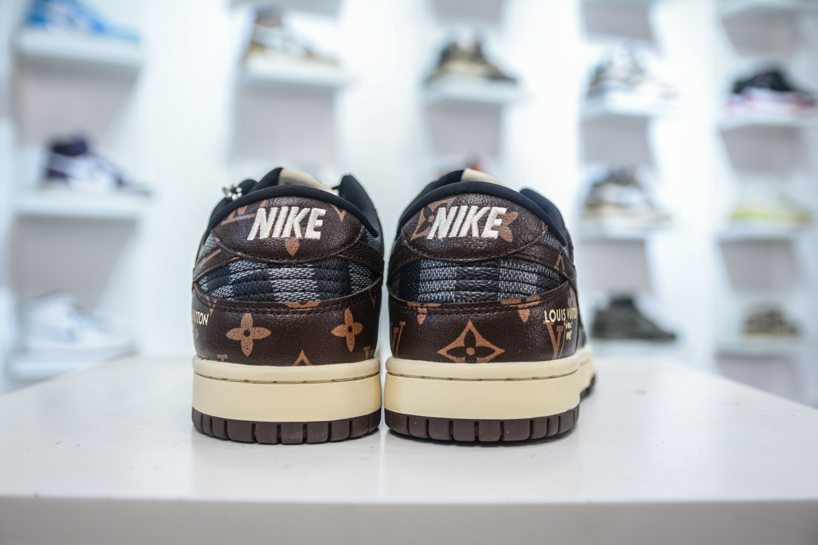 Nike SB Dunk Low x Louis Vuitton Collab - Gray/Coffee Designer Sneakers 3 cmp i1755364574789 5820 0 1