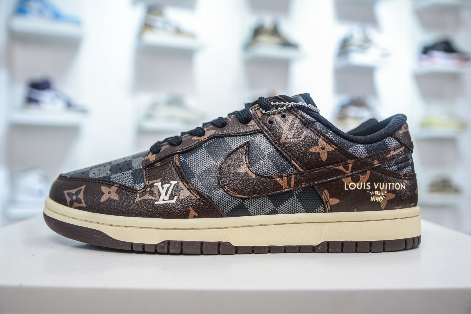 Nike SB Dunk Low x Louis Vuitton Collab - Gray/Coffee Designer Sneakers 2 cmp i1755364576181 1405 0 0