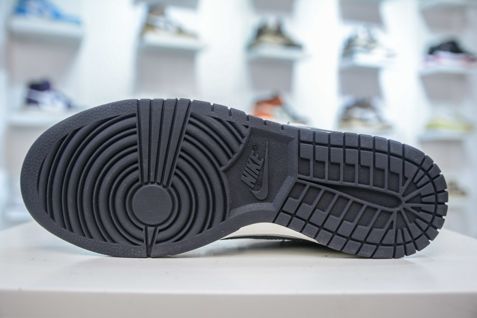 Nike Dunk Low Midnight Bliss Sneakers, Stylish Low-Top Design, Versatile Wear 6 cmp i1755364626867 3055 0 4