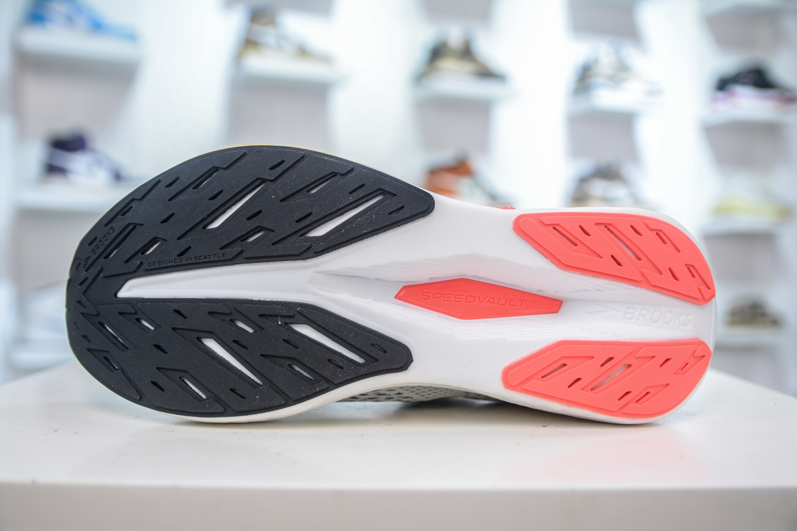 Brooks Hyperion Max 2 Running Shoes - Lightweight, Breathable, and Cushioned 5 cmp i1755364906923 1515 0 4