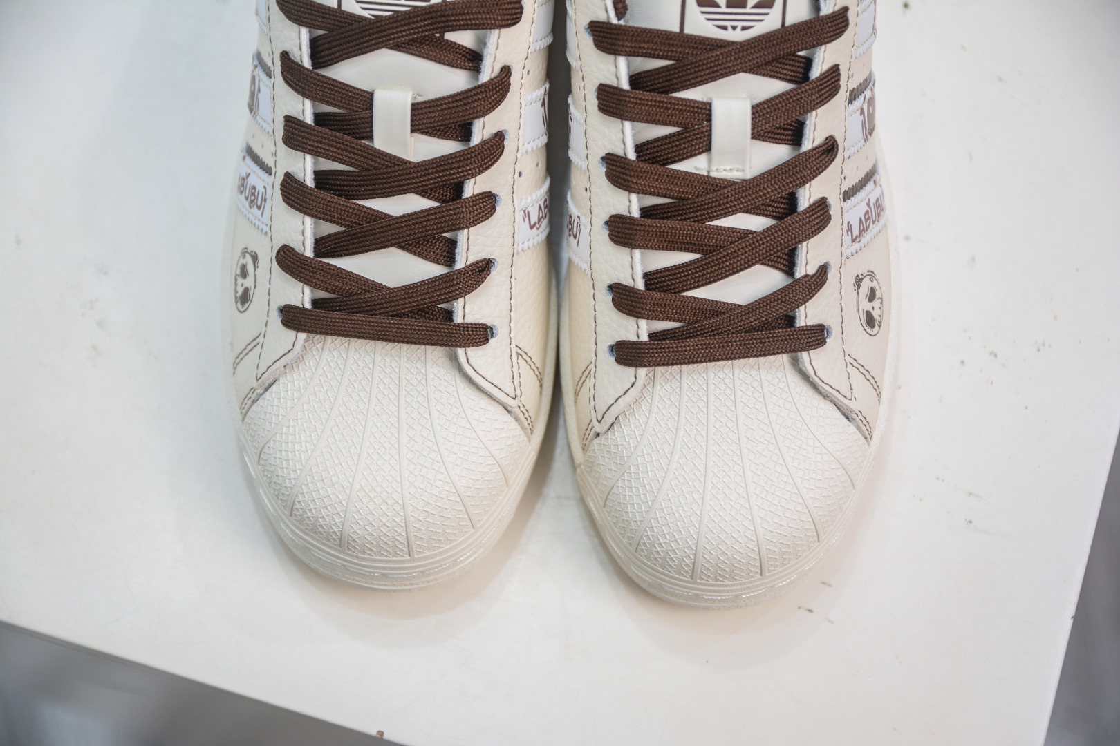 AD Originals Superstar x LABUBU 经典复古贝壳头板鞋 DS0028