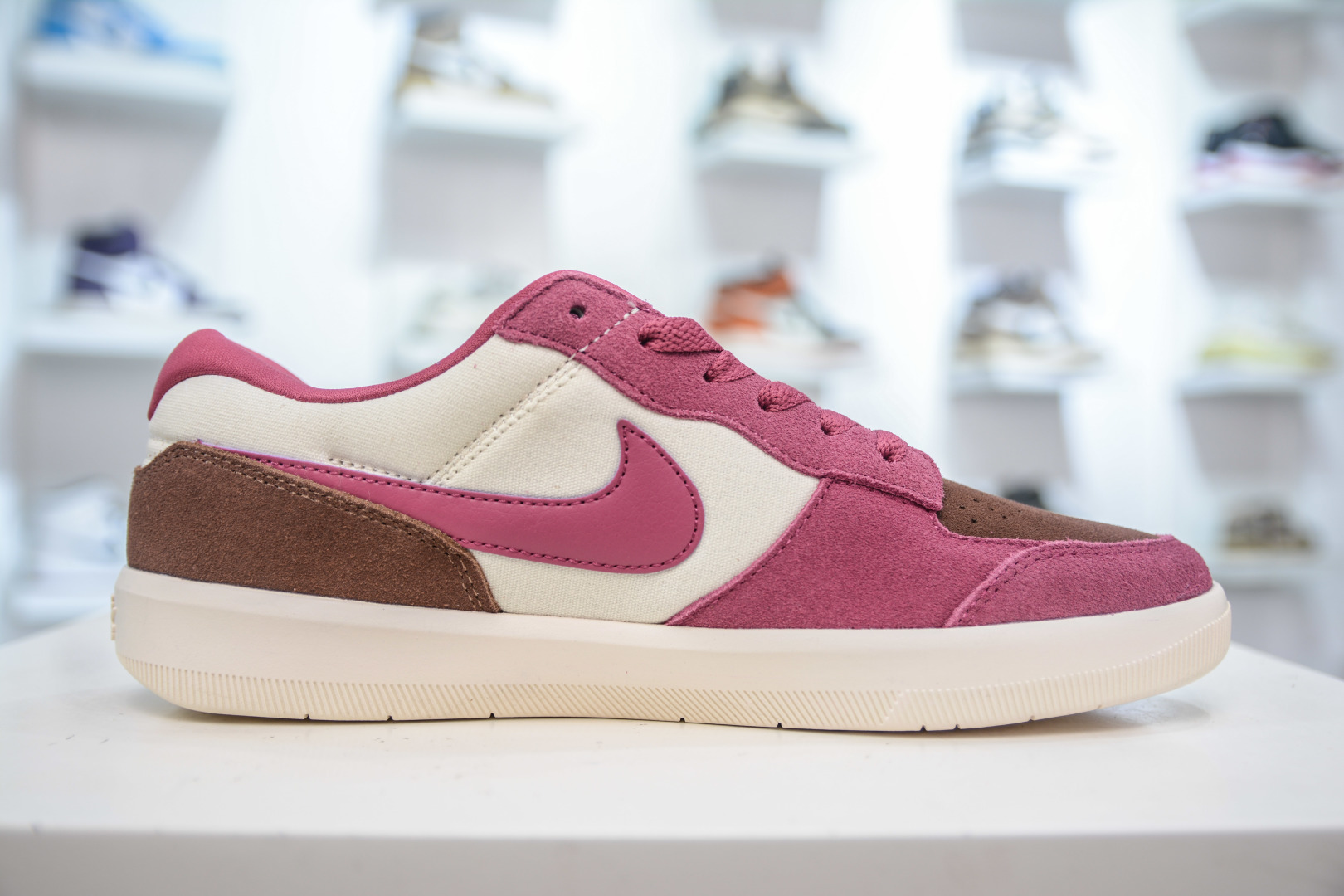 Nike SB Force 58 Low-Top Skate Shoes - Retro Style, Durable & Flexible 4 cmp i1755536127290 143 0 2