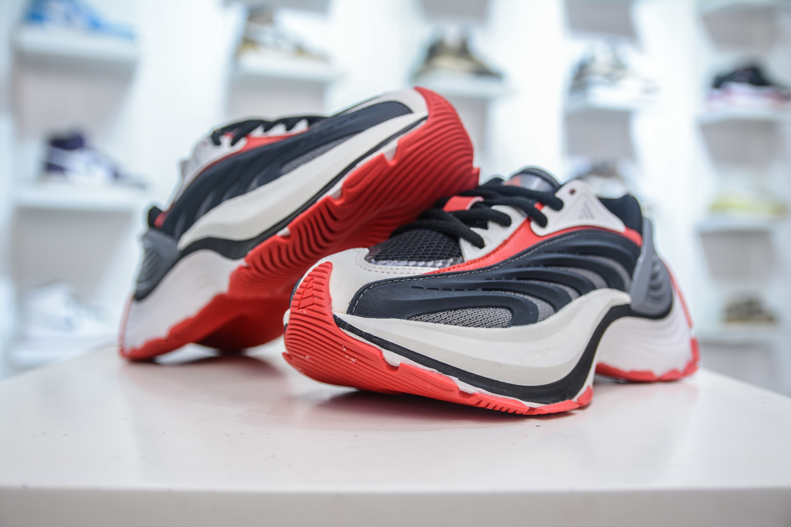 Adidas XLG MTW: Retro-Modern Design, Breathable Mesh, & Superior Cushioning Shoes 4 cmp i1755536204880 1968 0 3