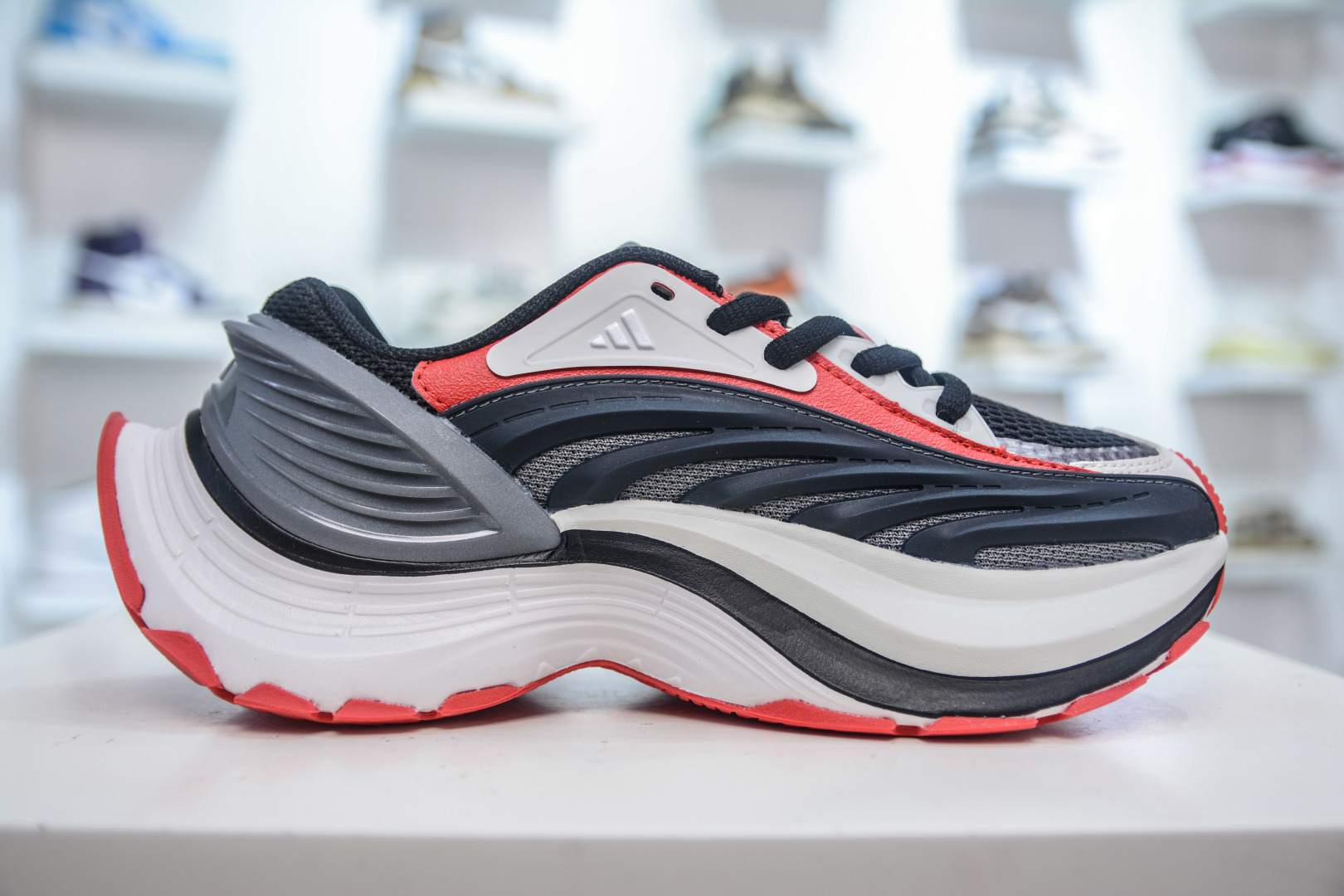Adidas XLG MTW: Retro-Modern Design, Breathable Mesh, & Superior Cushioning Shoes 3 cmp i1755536205975 5109 0 2