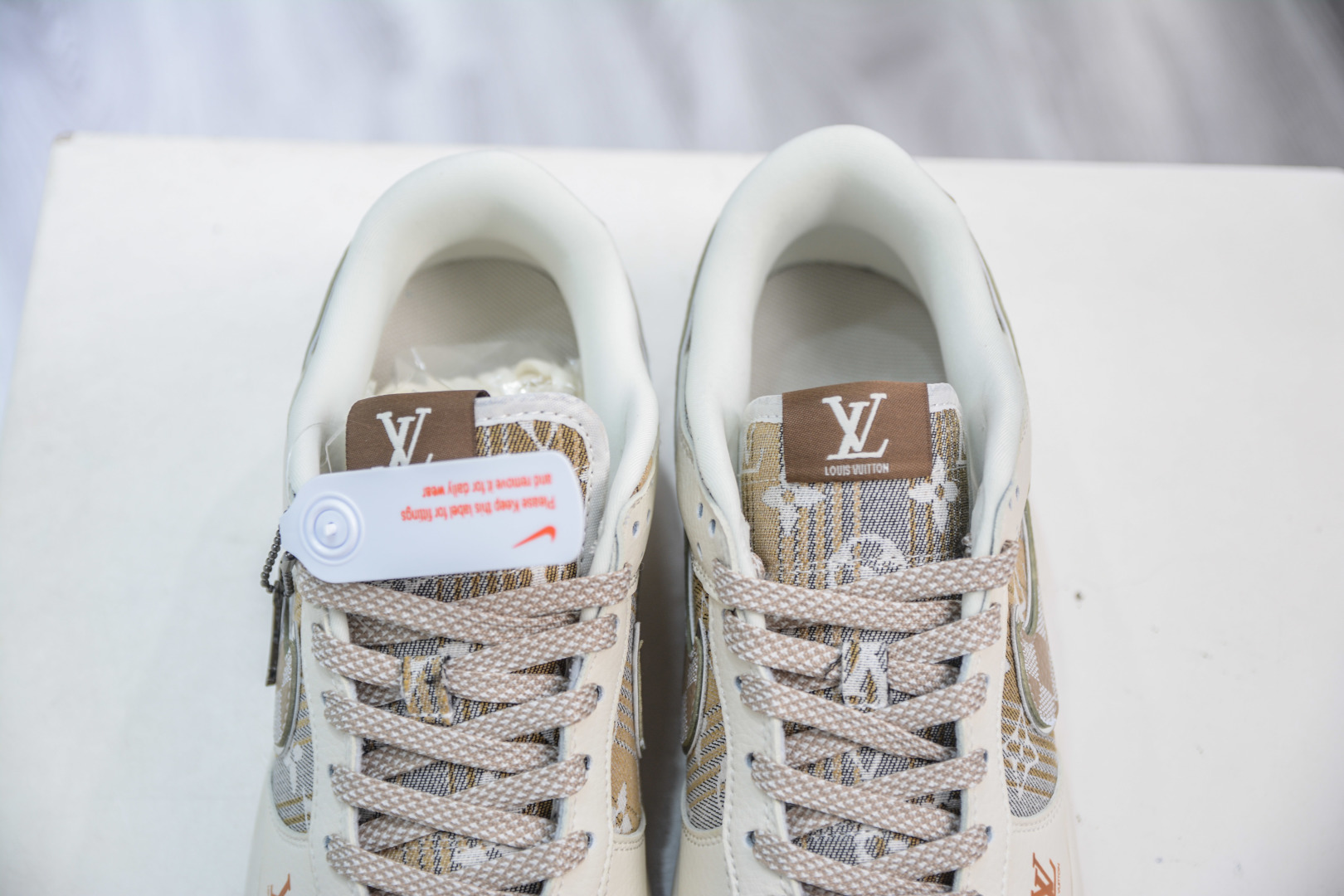 Nike SB Dunk Low x Louis Vuitton Collab Sneakers - Beige/Brown, All Sizes 9 cmp i1755536736193 7538 0 7