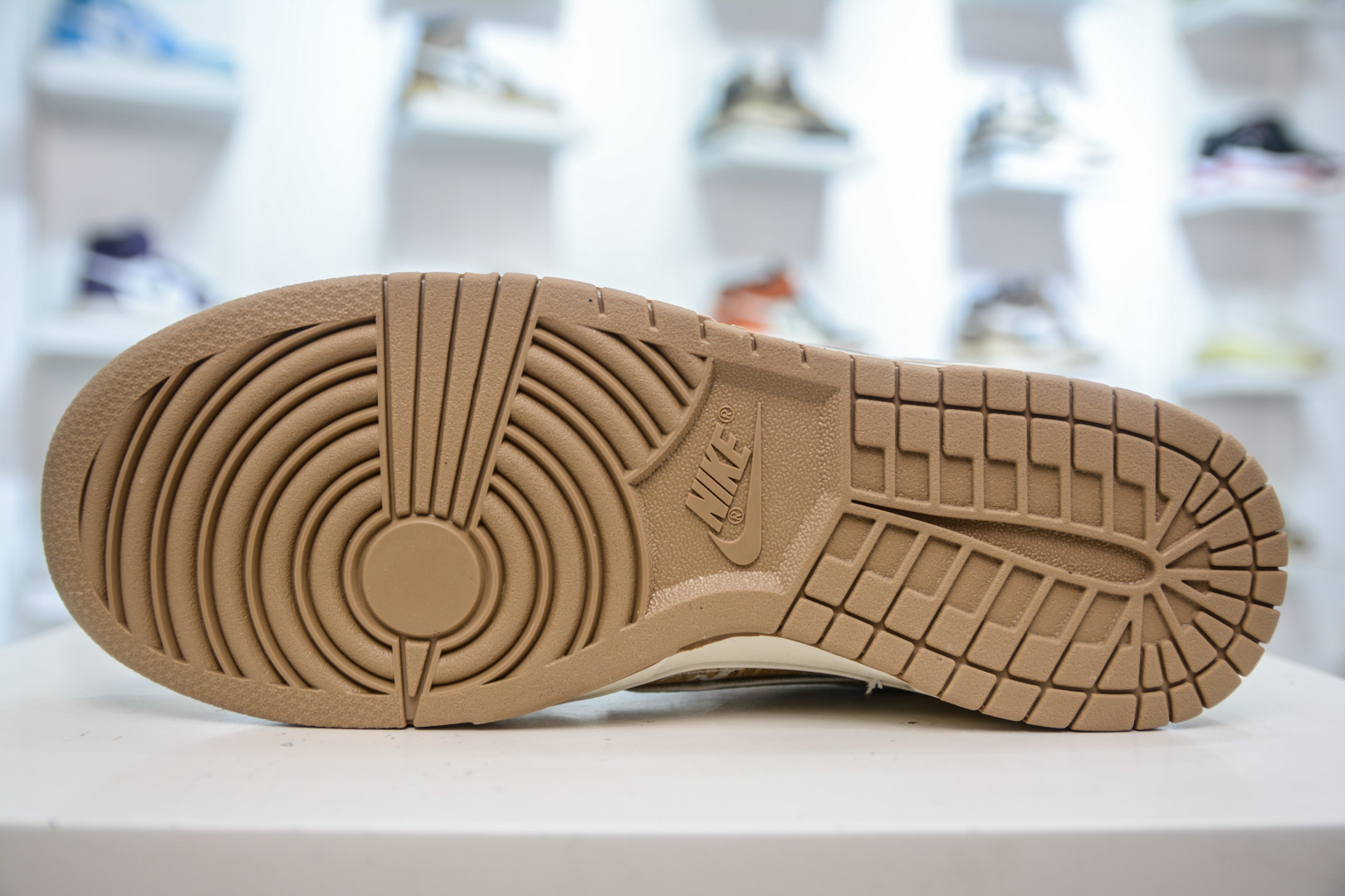 Nike SB Dunk Low x Louis Vuitton Collab Sneakers - Beige/Brown, All Sizes 6 cmp i1755536737201 7041 0 4