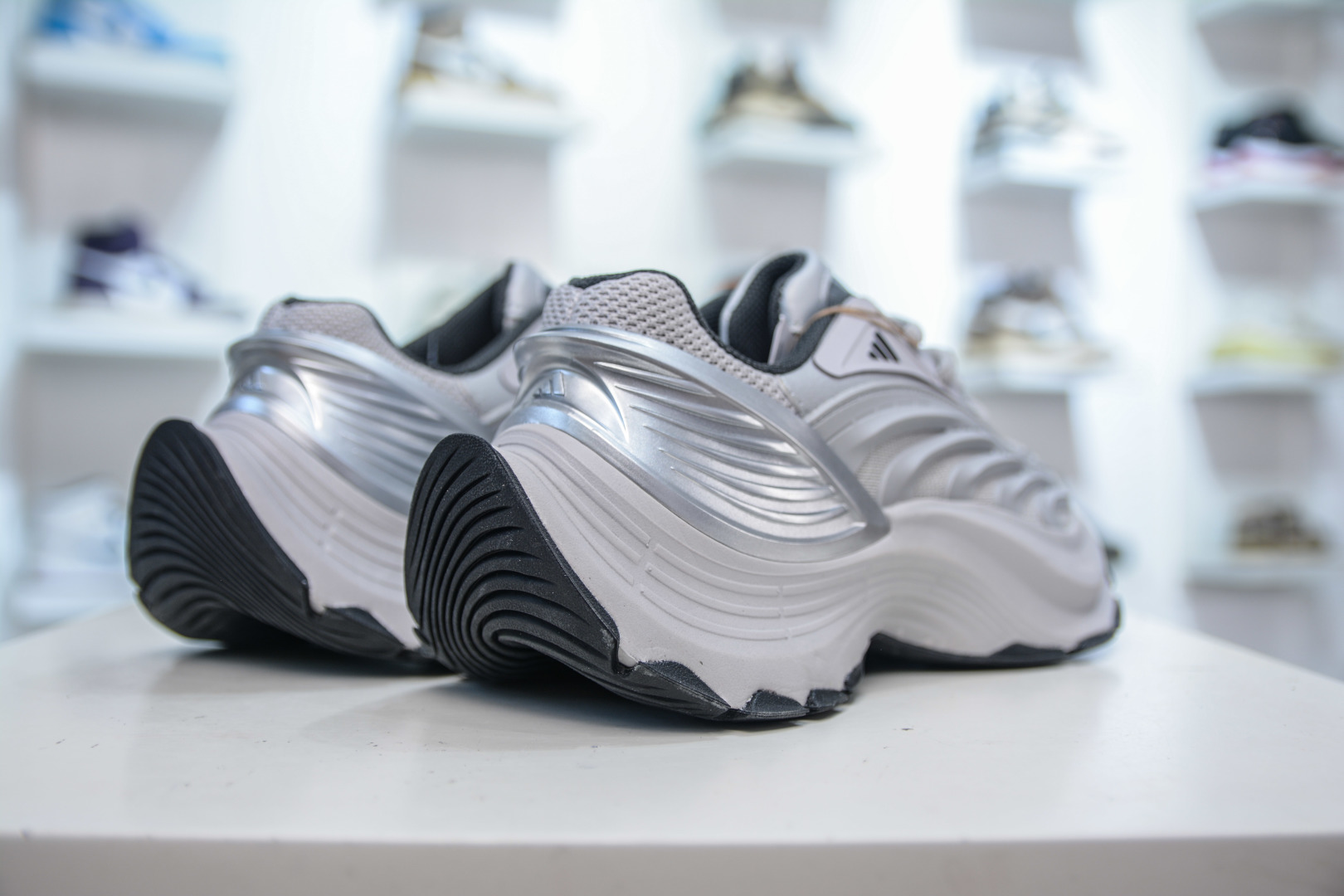 Adidas XLG MTW: Retro-Meets-Modern Style, Breathable Comfort, Street-Ready Shoes 6 cmp i1755623548378 3136 0 5