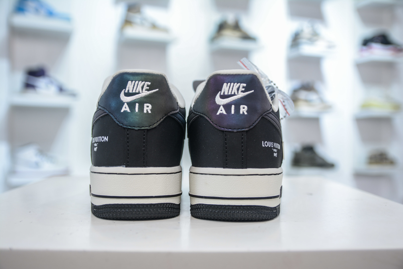Nike Air Force 1 Low '07 x Louis Vuitton Collab Laser Gradient Sneakers 3 cmp i1755623699672 7774 0 1
