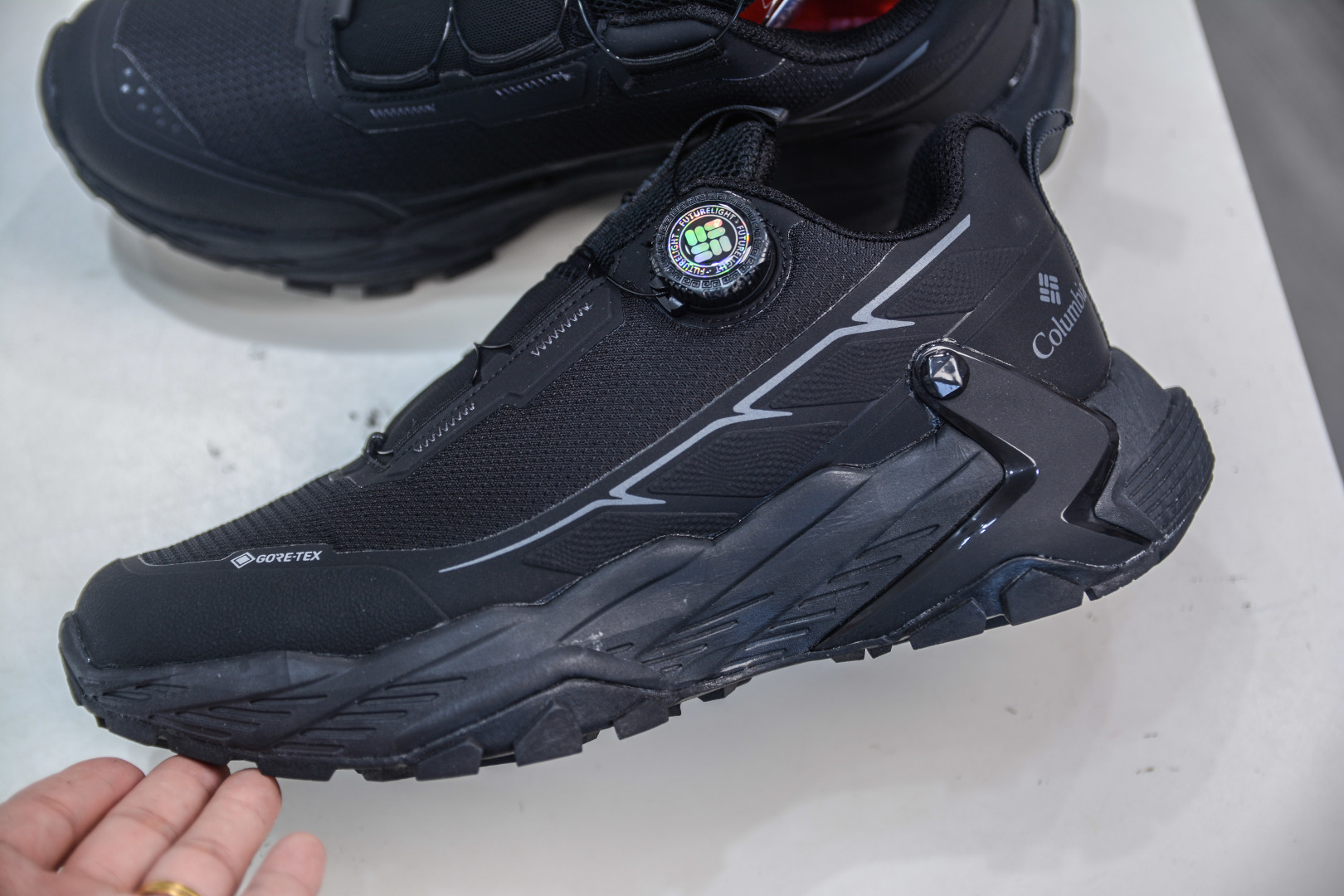 Columbia Men's Hiking Shoes - Breathable, Lightweight, and Durable for Outdoor Adventures 7 cmp i1755624300643 143 0 6