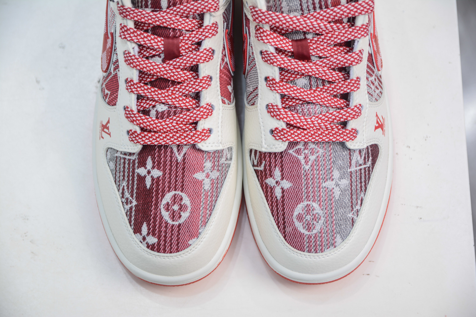 Nike SB Dunk Low x Louis Vuitton Collab - Cream/Red Canvas Print 10 cmp i1755624420671 9595 0 8