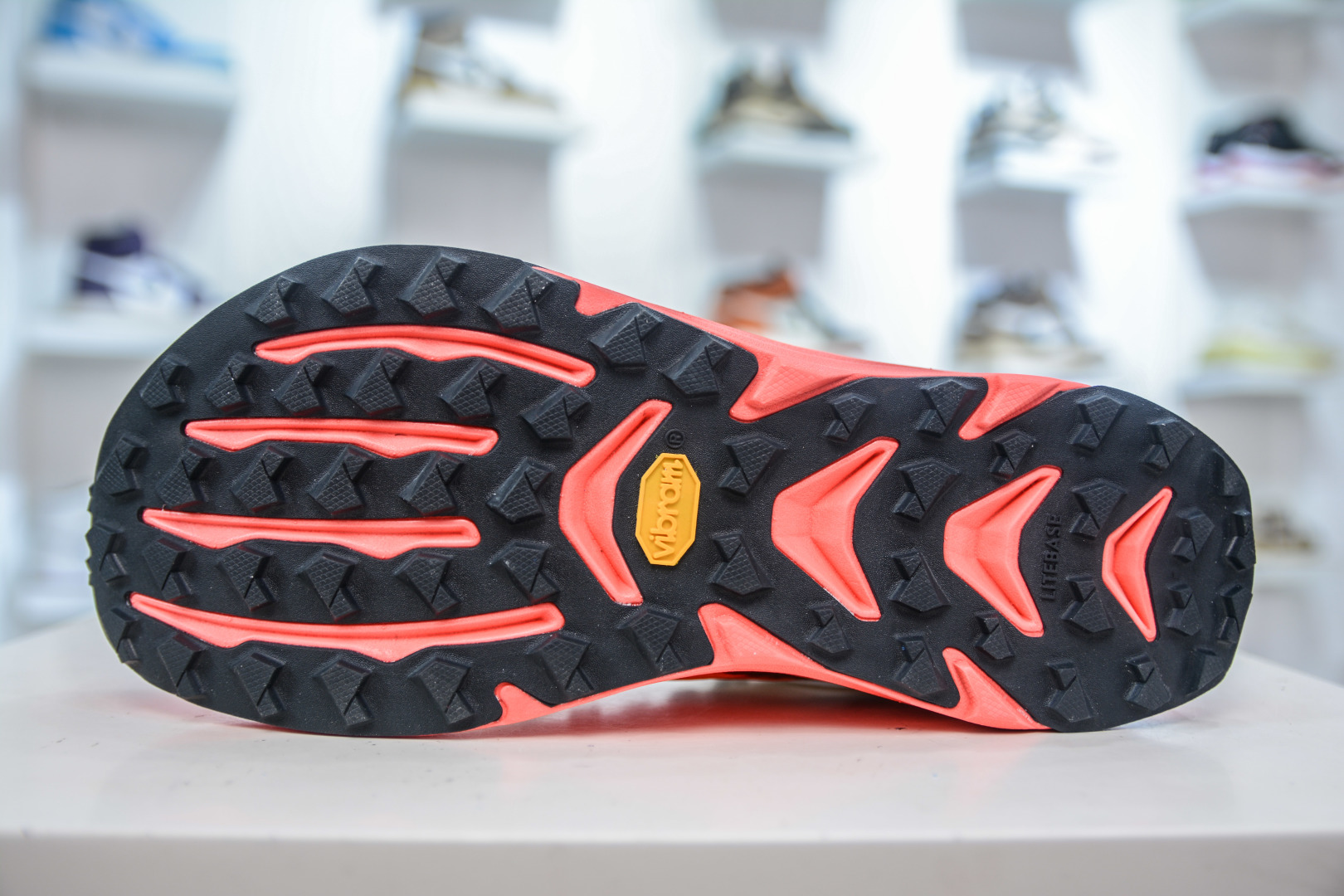 Altra Mont Blanc Carbon Trail Running Shoes - Comfortable and Durable 6 cmp i1755624488330 6796 0 4