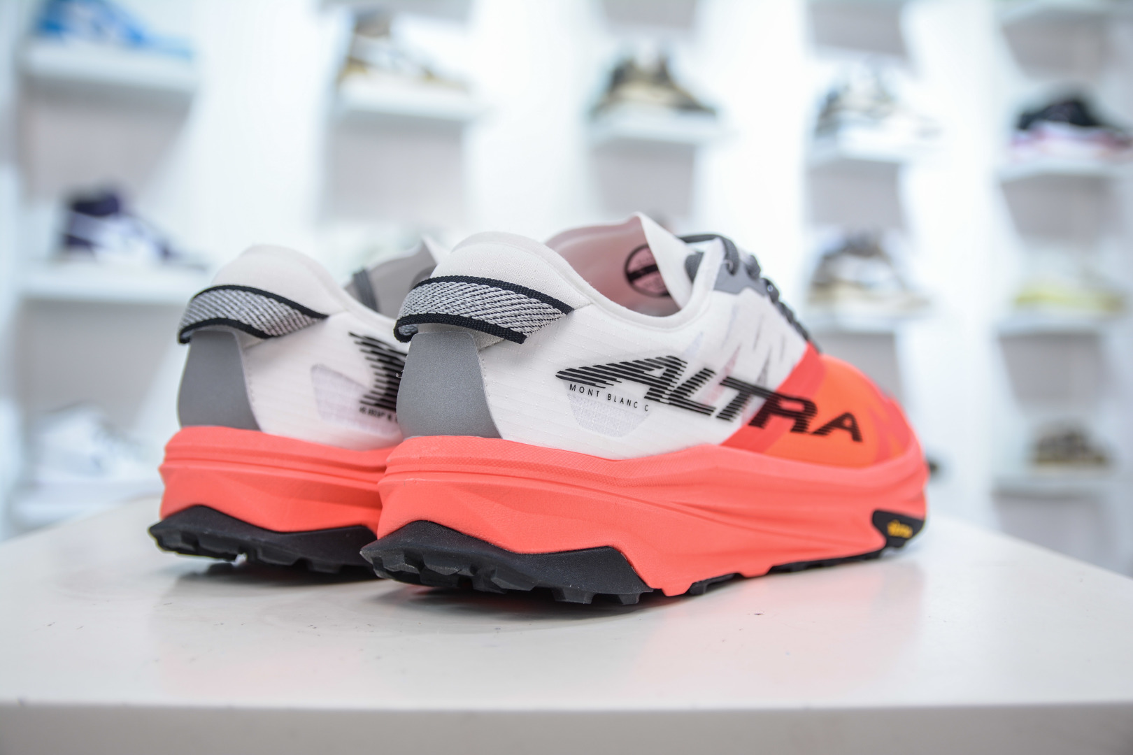 Altra Mont Blanc Carbon Trail Running Shoes - Comfortable and Durable 7 cmp i1755624488331 4795 0 5