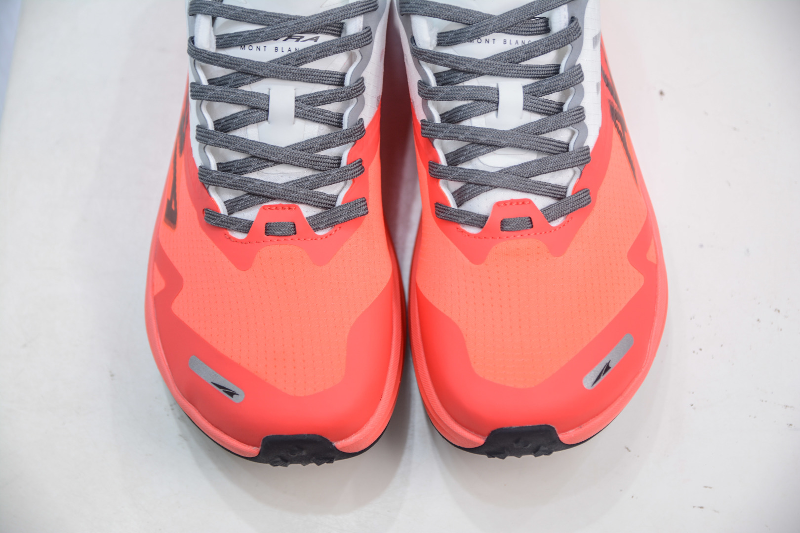 Altra Mont Blanc Carbon Trail Running Shoes - Comfortable and Durable 10 cmp i1755624489518 5145 0 8