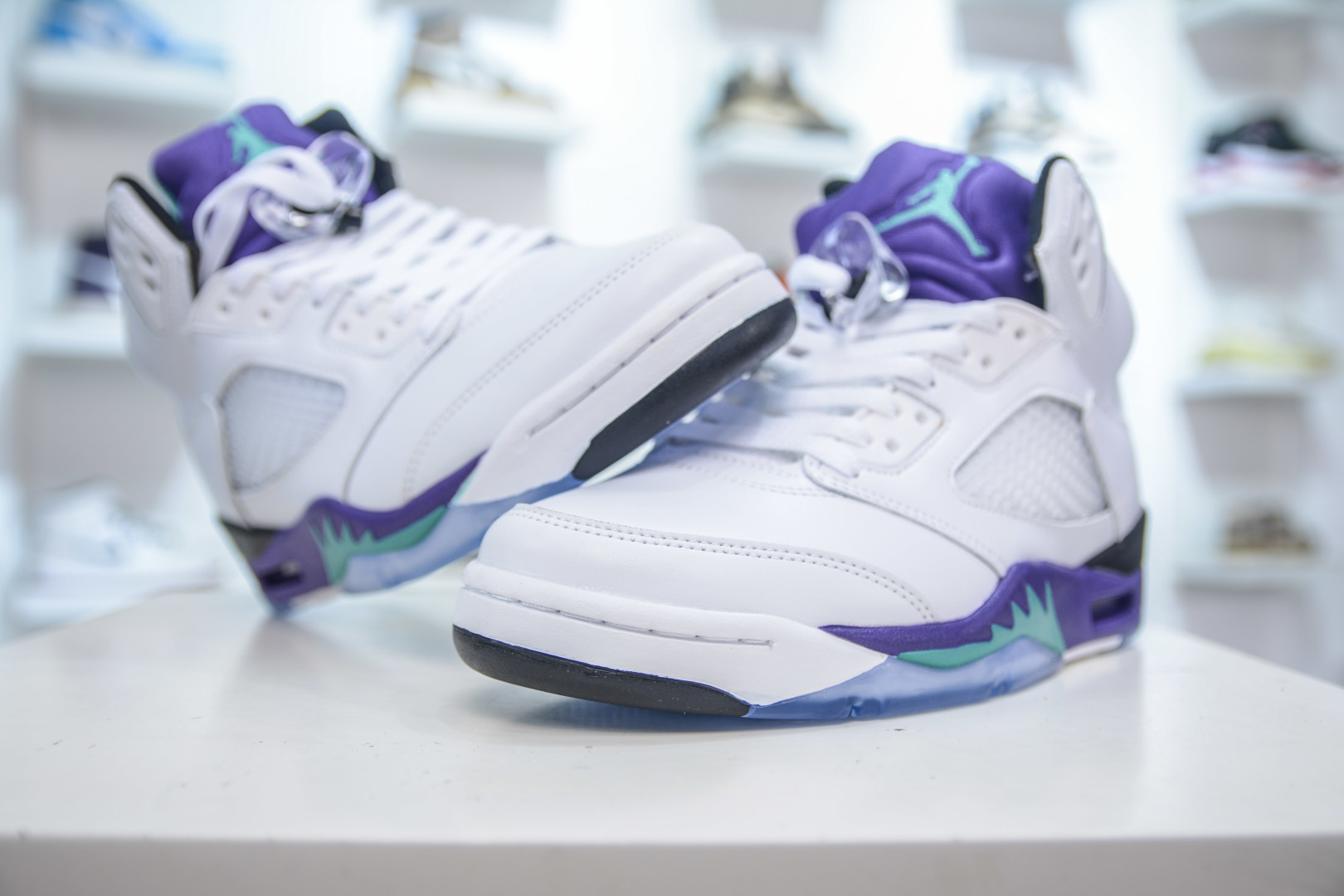 Air Jordan 5 Retro White Grape Ice: Premium Leather, Perfect Shoe Shape 5 cmp i1755624595938 6002 0 3