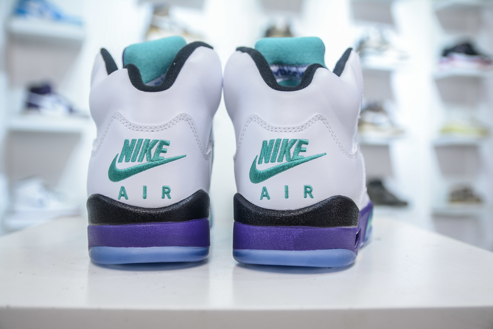 Air Jordan 5 Retro White Grape Ice: Premium Leather, Perfect Shoe Shape 3 cmp i1755624597011 6493 0 1