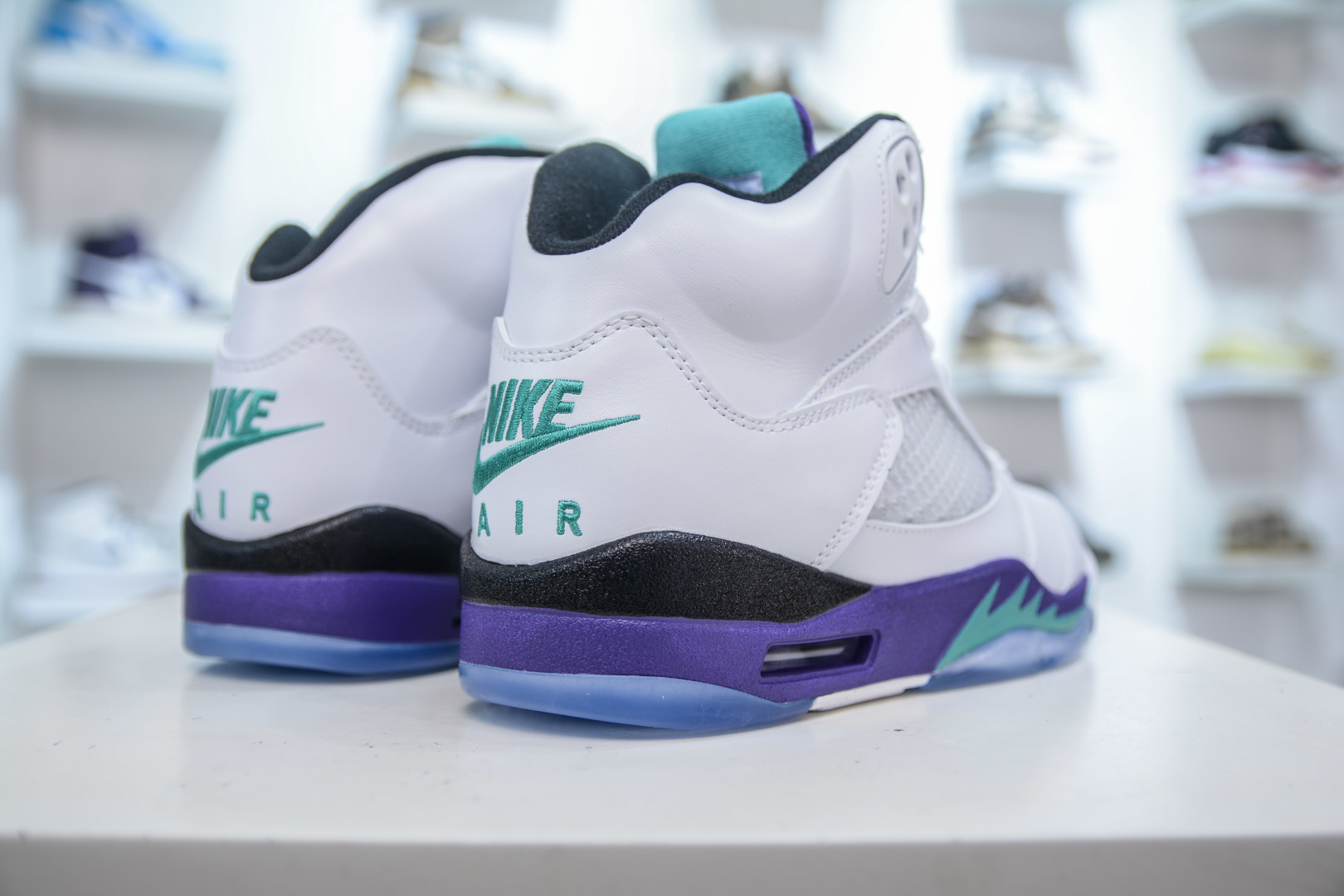 Air Jordan 5 Retro White Grape Ice: Premium Leather, Perfect Shoe Shape 7 cmp i1755624597015 4056 0 5