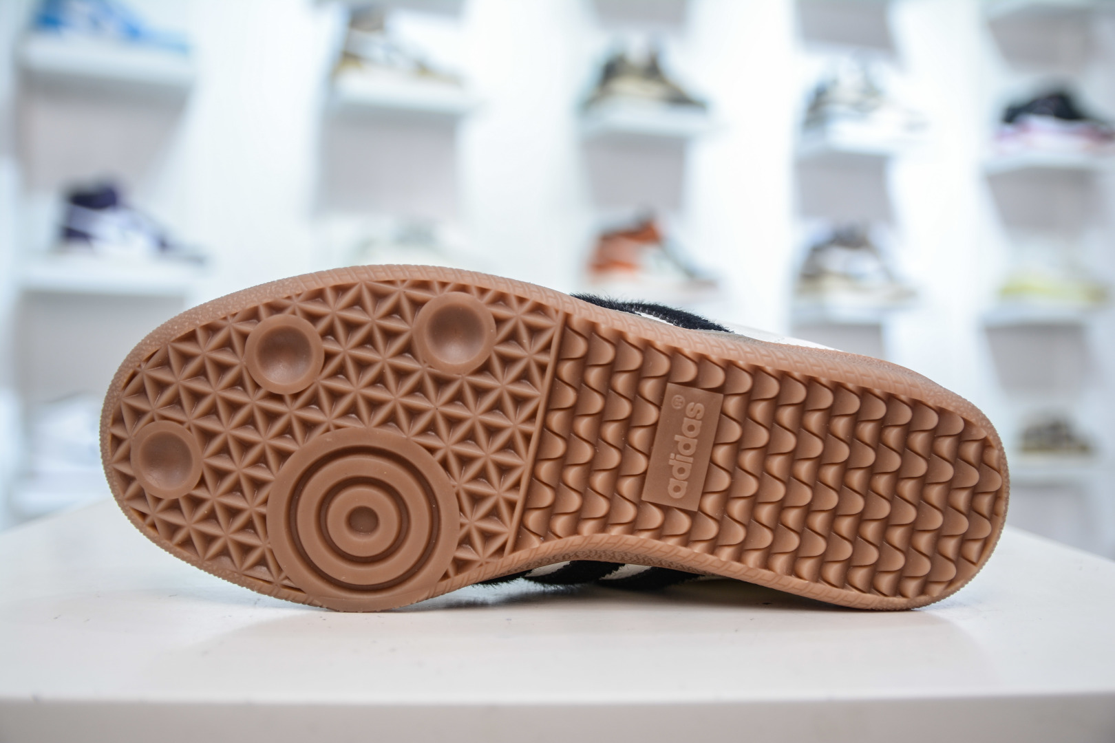 Adidas三叶草SAMBA 休闲板鞋 KJ5990