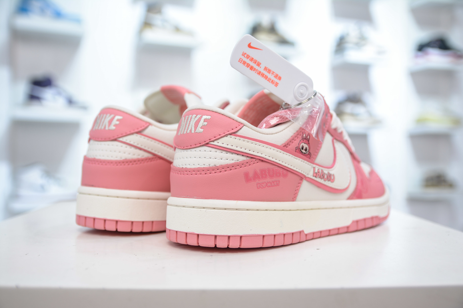 Nike SB Dunk Low x Labubu 拉布布联名-白粉 SR2025-008