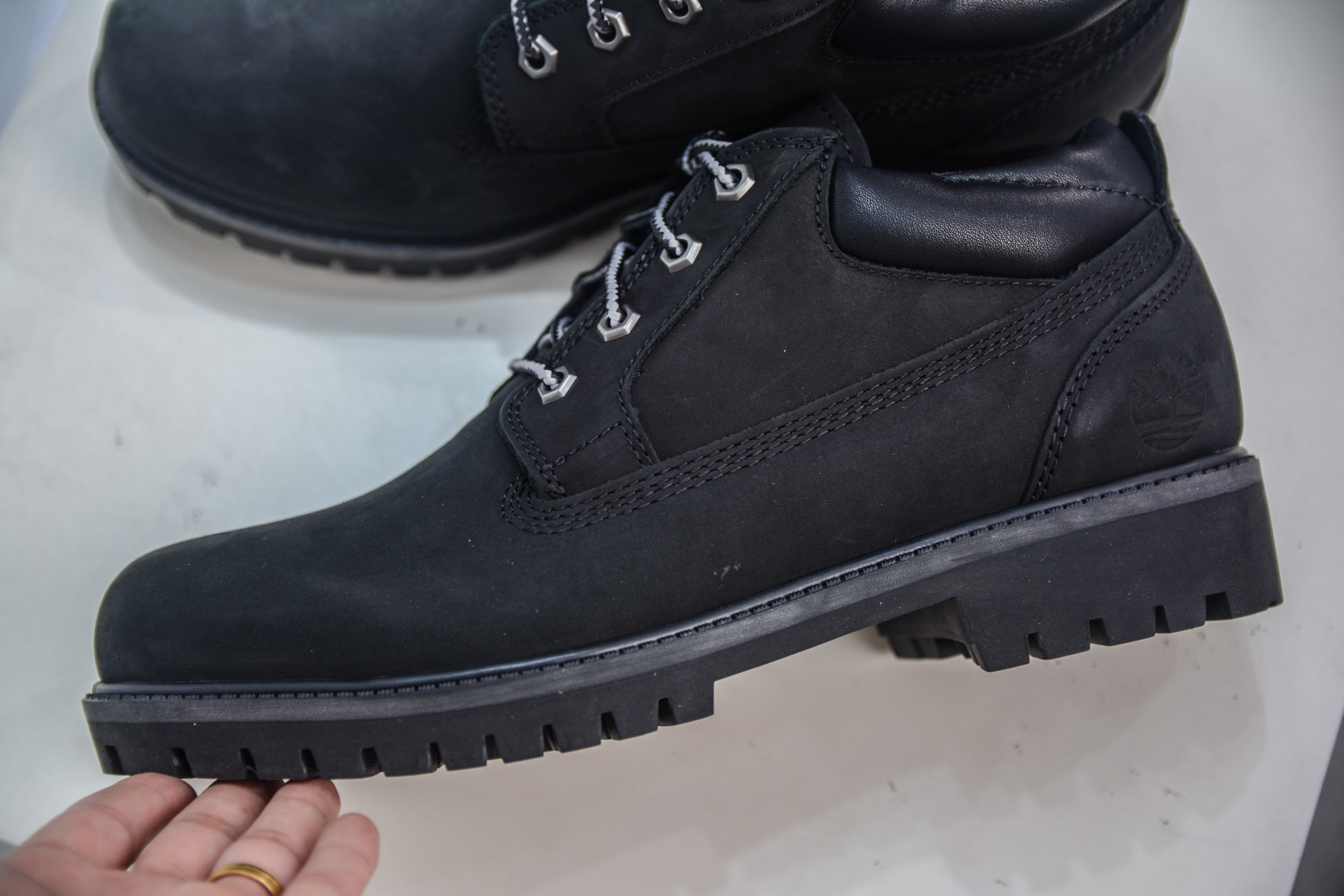 广东原厂 添柏岚／天伯伦Timberland Men's Classic Oxford Waterproof Boots男款低帮防水沙漠工装休闲马丁低靴