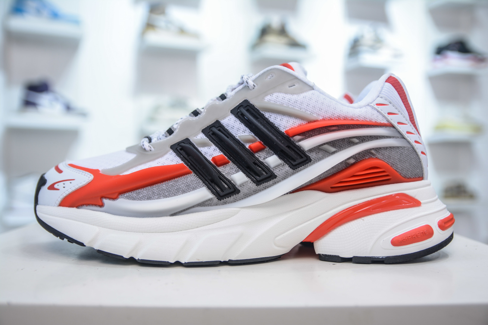 Pharrell x adidAdistar Jellyfish 低帮复古风老爹鞋 JP9271