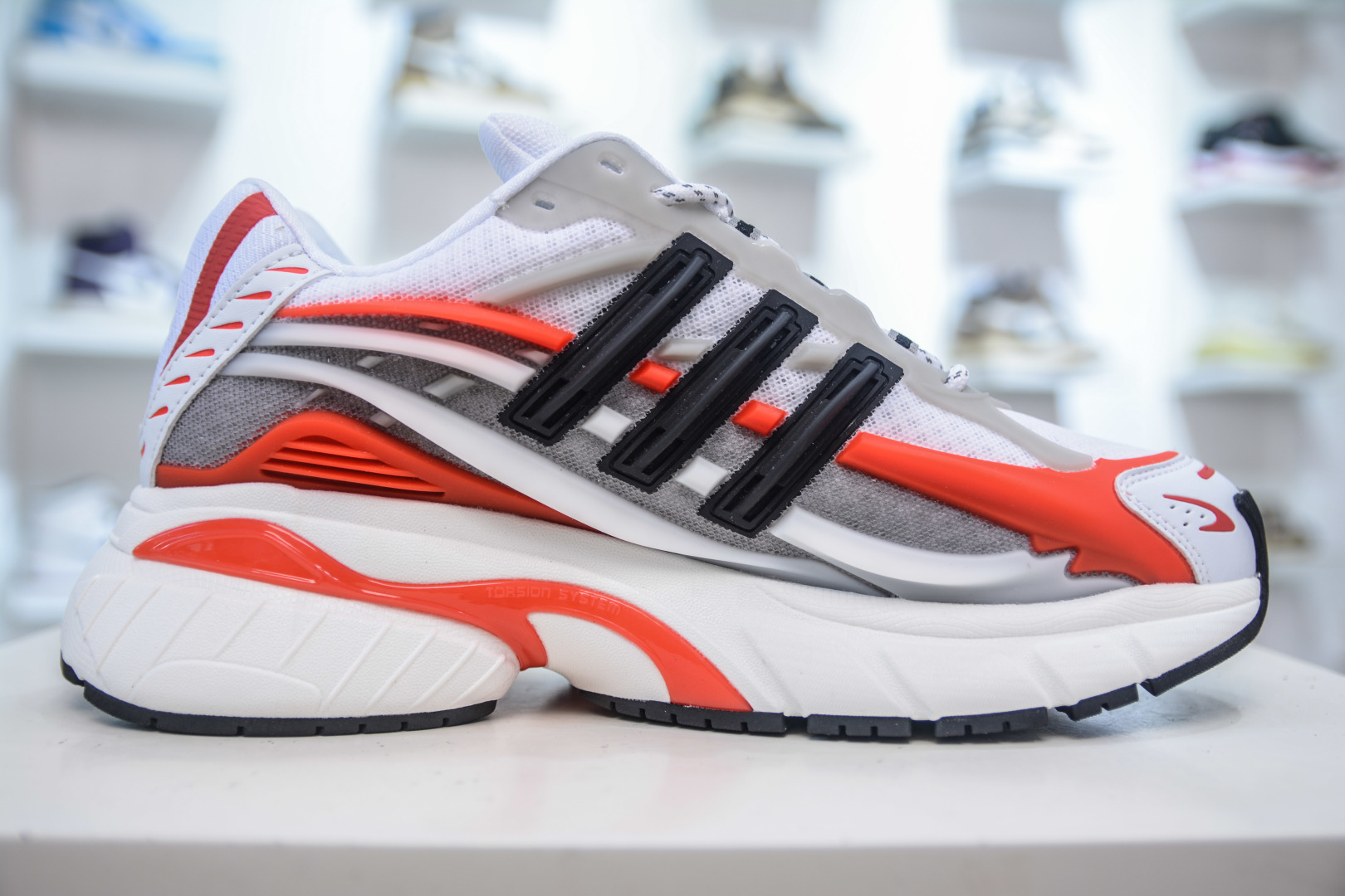 Pharrell x adidAdistar Jellyfish 低帮复古风老爹鞋 JP9271