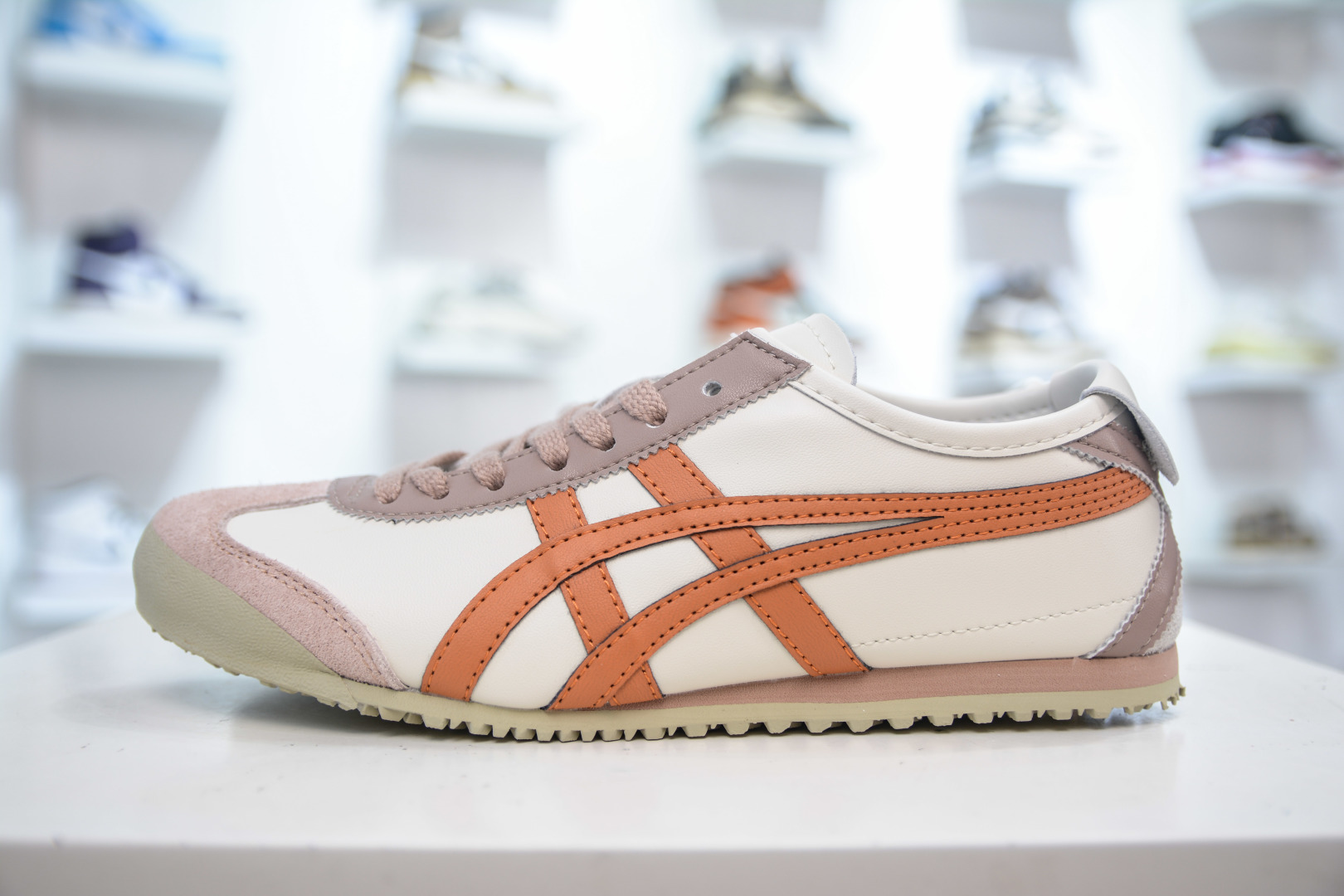Asics Onitsuka Tiger Mexico 66 VIN - Premium Materials, Comfortable Fit 1 cmp i1755883372942 1844 0 0