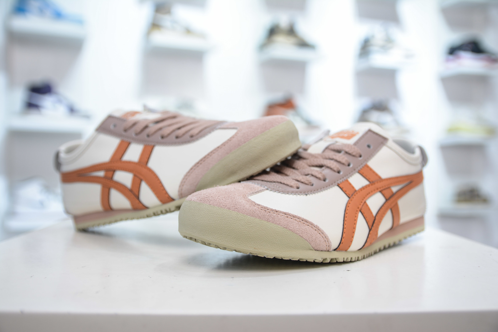 Asics Onitsuka Tiger Mexico 66 VIN - Premium Materials, Comfortable Fit 4 cmp i1755883372942 3980 0 3