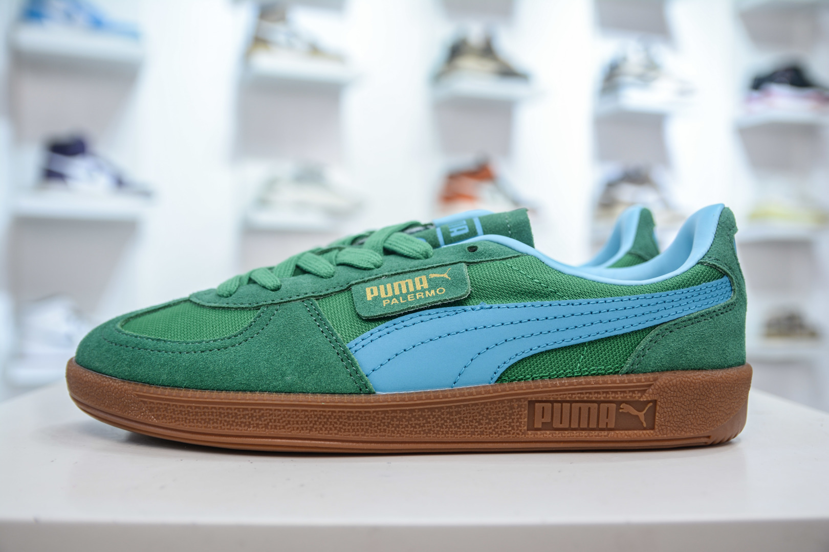 PUMA Palermo Leather Sneakers: Retro Style, Premium Comfort, and Versatile Design 1 cmp i1755883431188 2487 0 0