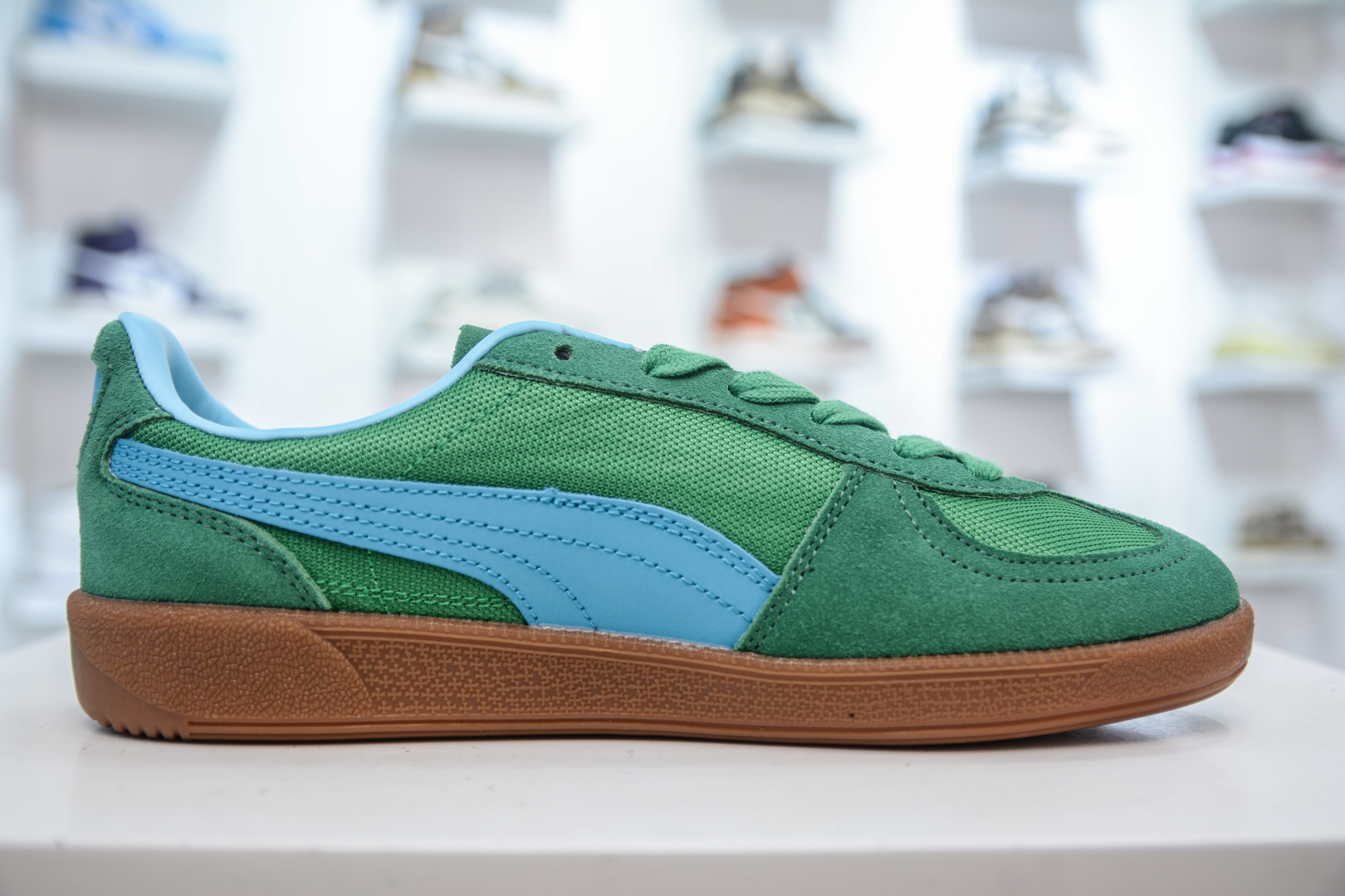 PUMA Palermo Leather Sneakers: Retro Style, Premium Comfort, and Versatile Design 3 cmp i1755883432036 6541 0 2