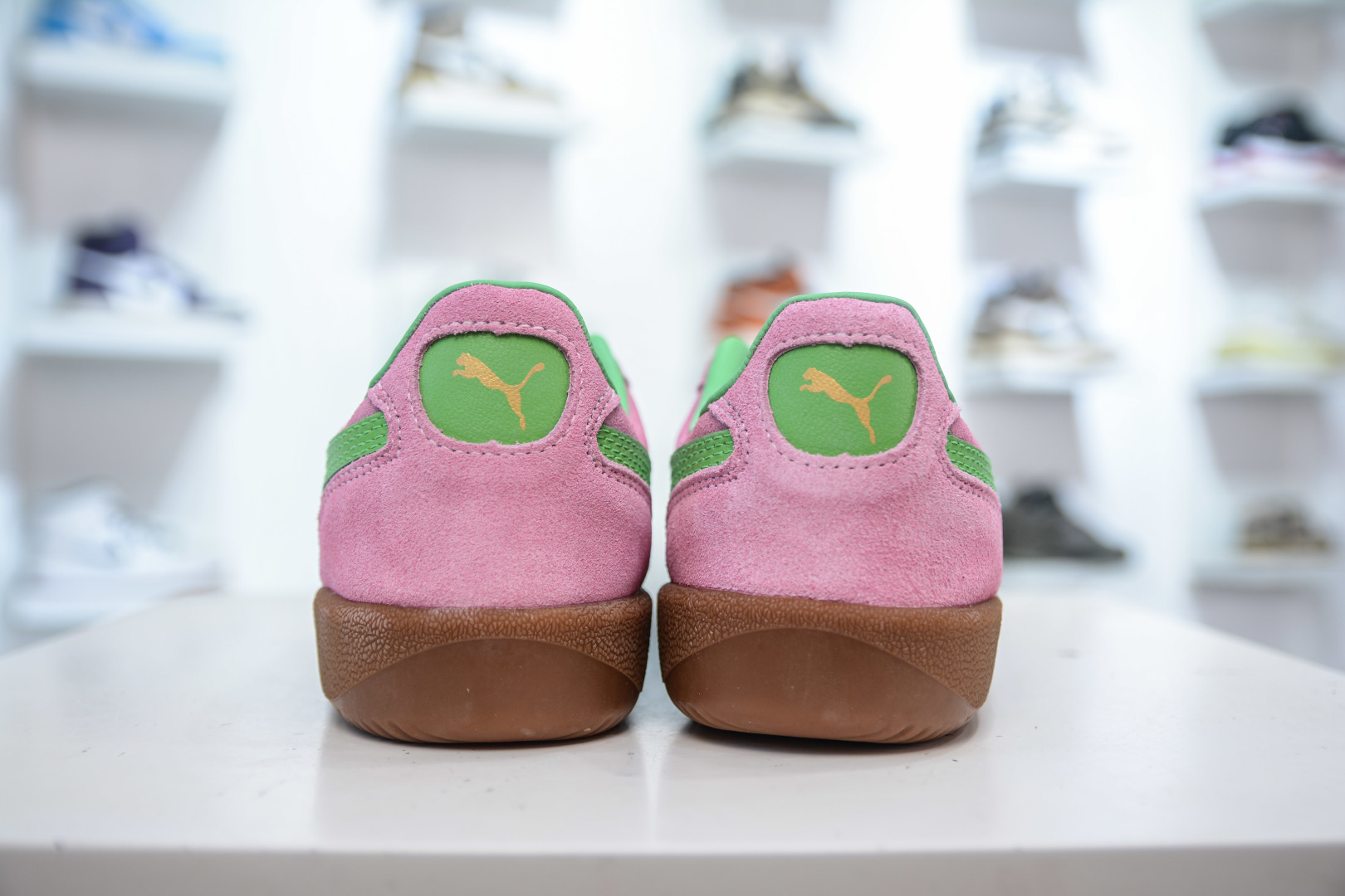 Puma Palermo Leather Low-Top Sneakers - Retro Style, Pink/Green, Unisex Sizes 2 cmp i1755883493074 3899 0 1