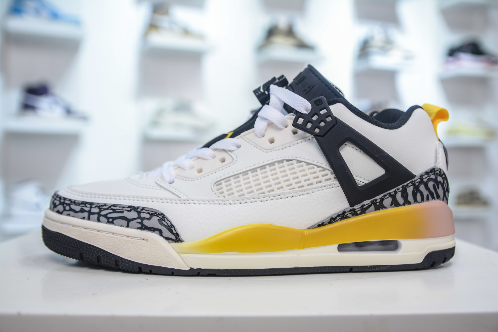 Jordan Spizike Low Retro Basketball Shoes - Classic Style, Modern Comfort 2 cmp i1755883922849 741 0 0
