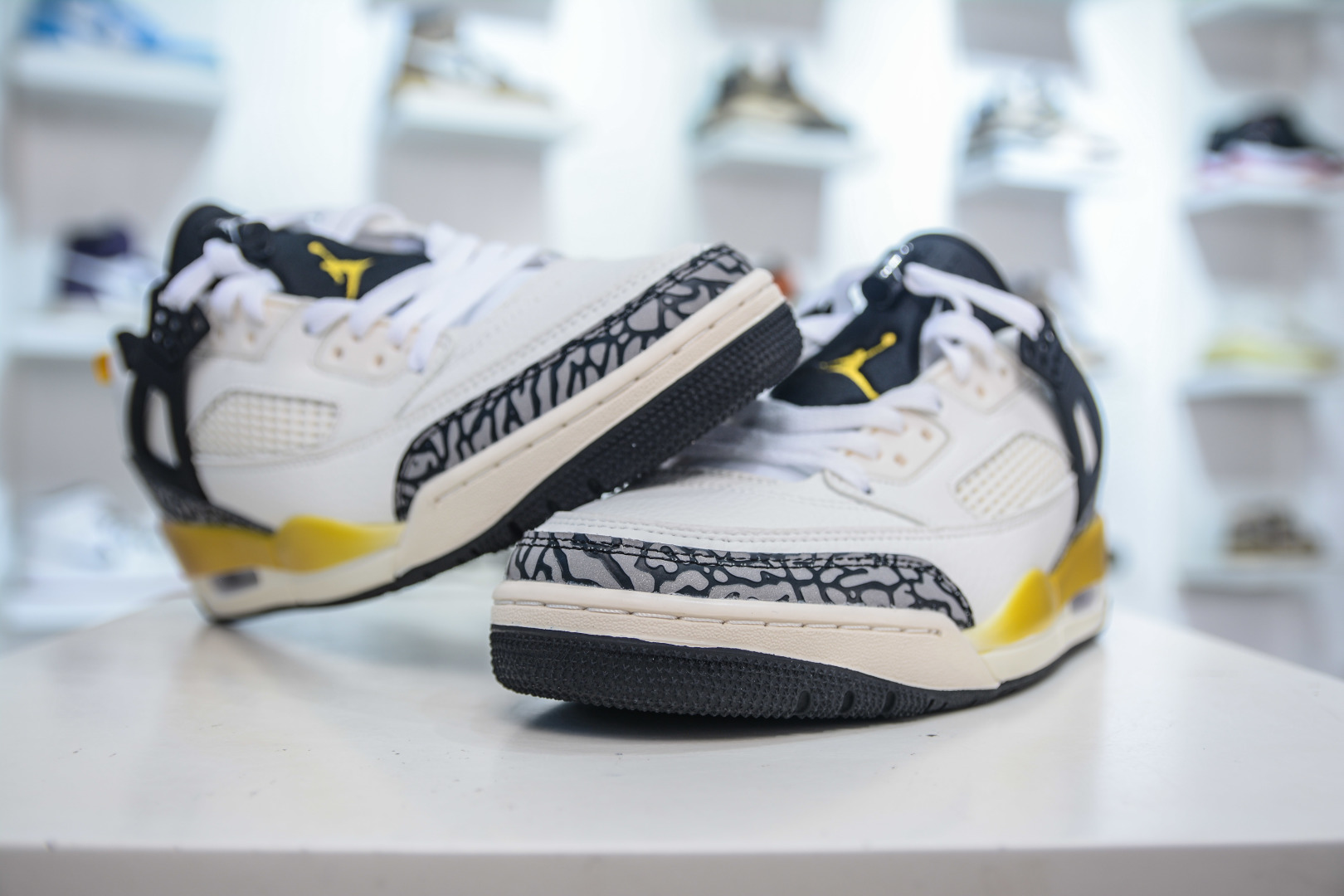 Jordan Spizike Low Retro Basketball Shoes - Classic Style, Modern Comfort 5 cmp i1755883923753 6472 0 3