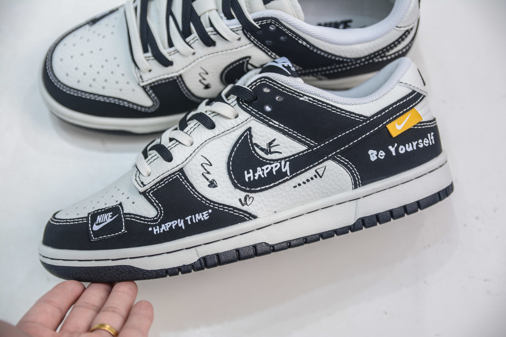 Nike SB Dunk Low White Black Graffiti Sneakers - Premium Quality & Style 7 cmp i1755884175360 1910 0 6