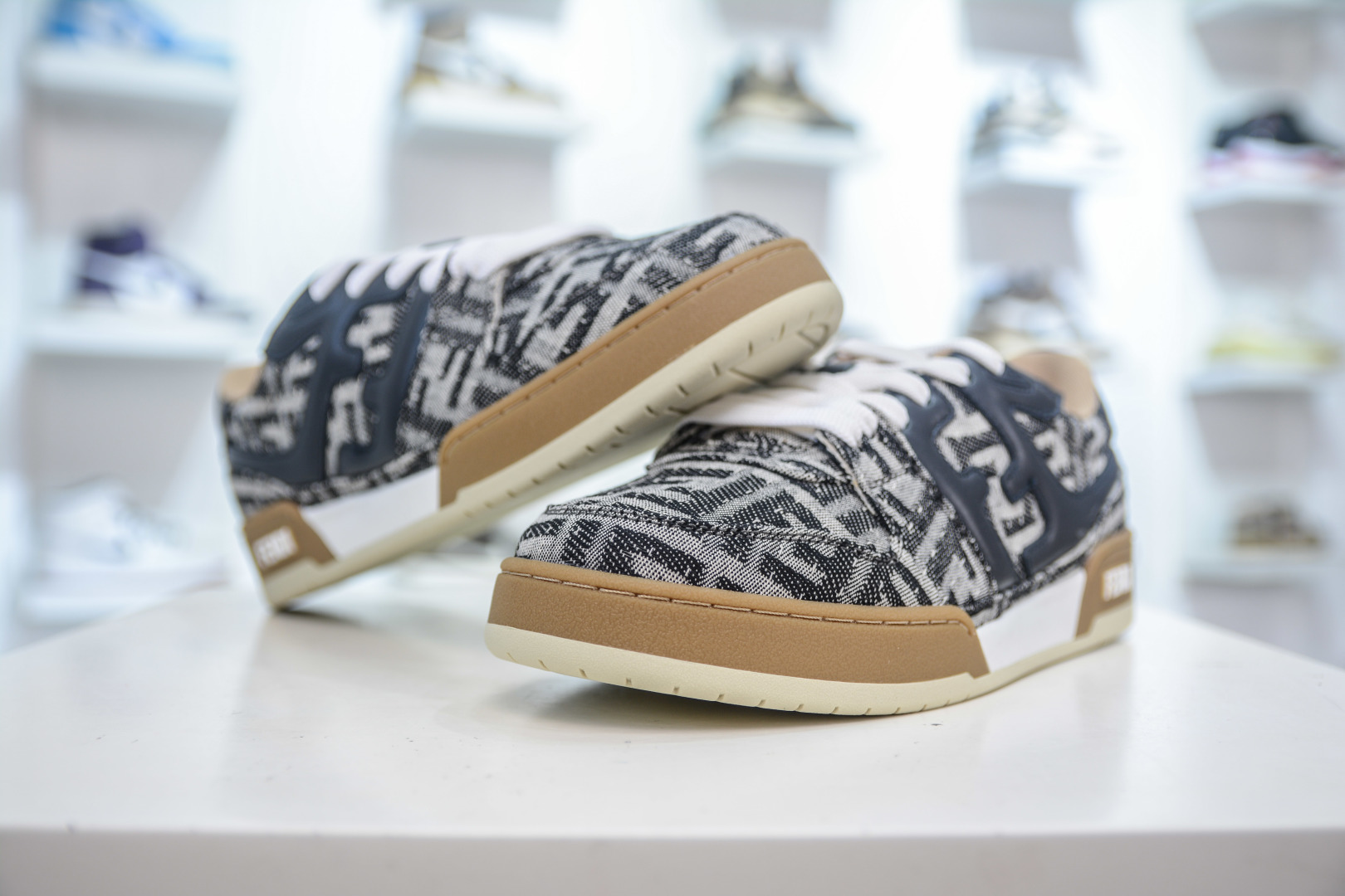 Fendi Match Low-Top Sneakers - Round Toe, Thick Sole, Couple Casual Shoes 5 cmp i1755884291506 4186 0 3