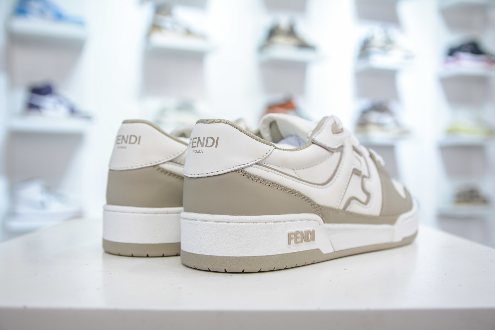 Fendi Match Round Toe Low-Top Sneakers - Premium Quality, Couple Style 7 cmp i1755884386649 4267 0 5