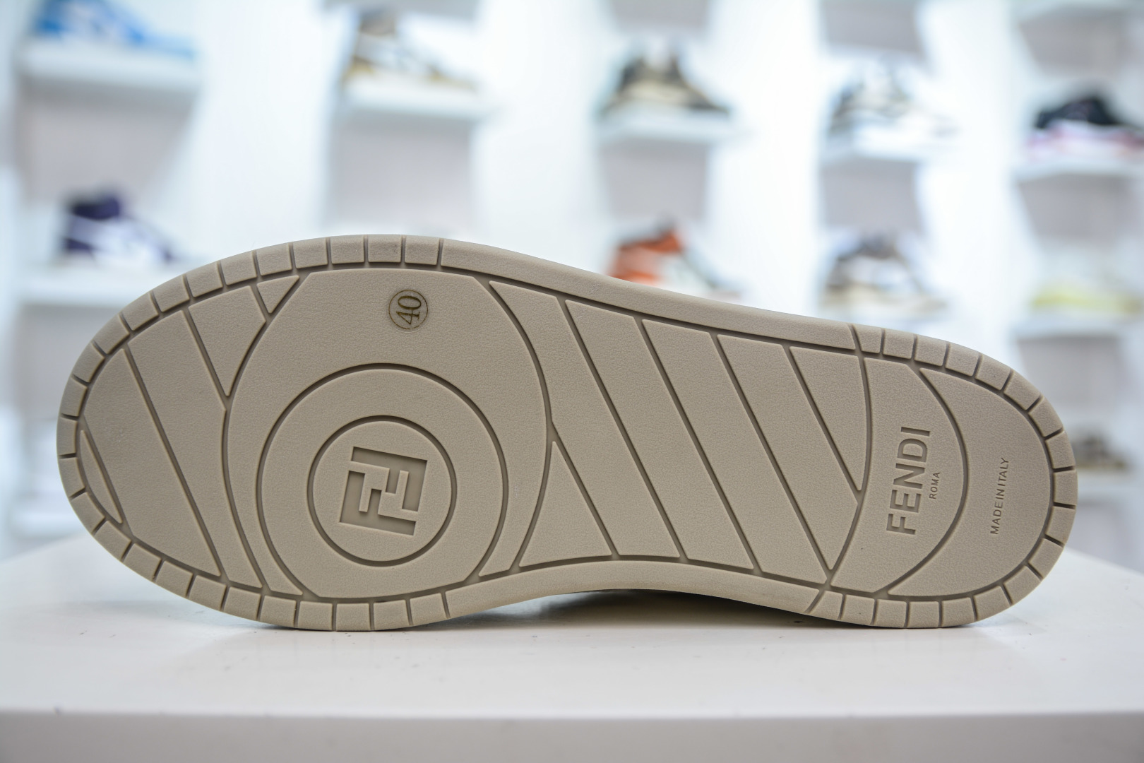 Fendi Match Round Toe Low-Top Sneakers - Premium Quality, Couple Style 6 cmp i1755884386655 8335 0 4