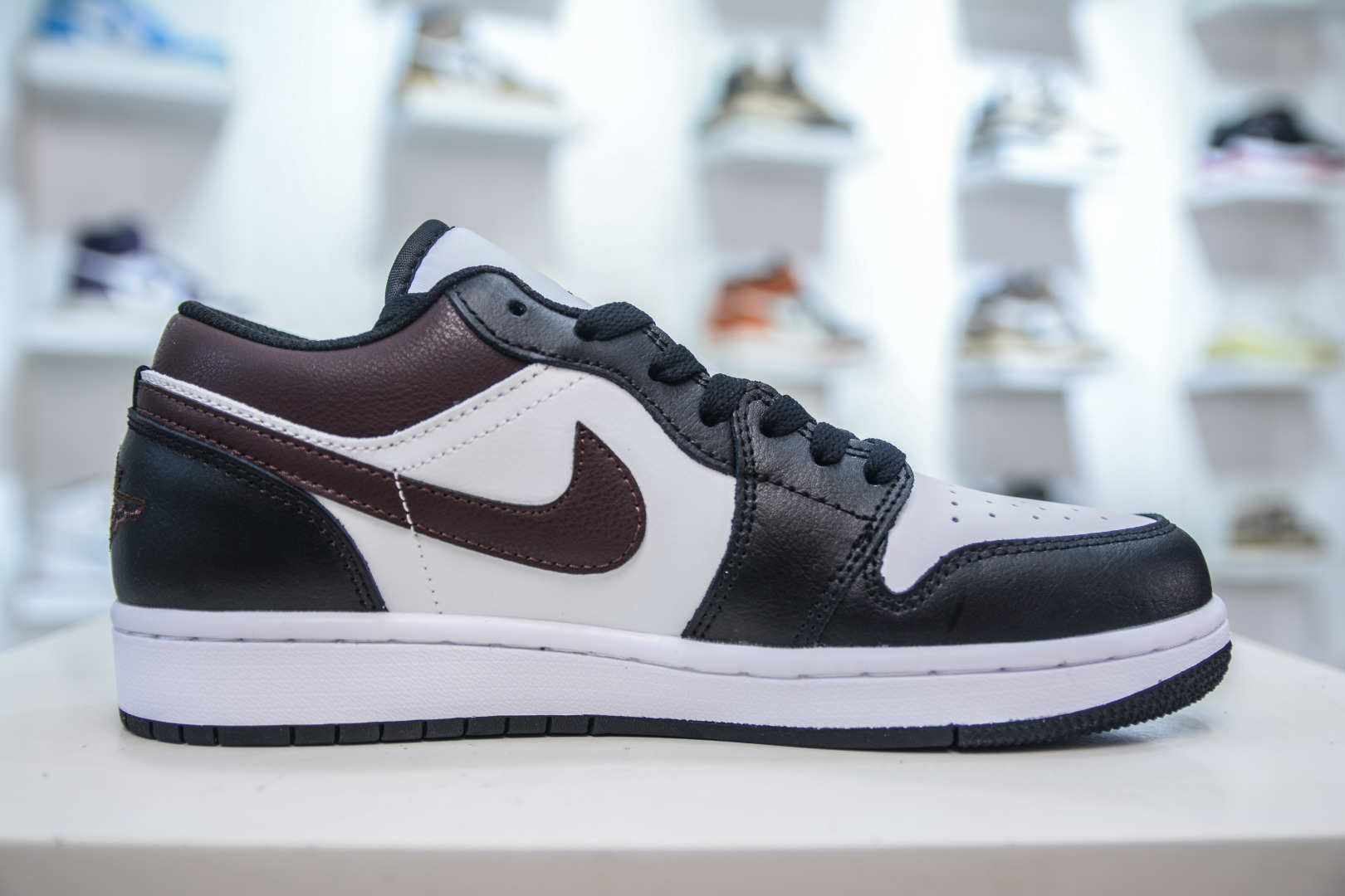 Air Jordan 1 Low White Black Brown Top Layer Leather Casual Shoes 4 cmp i1755884486068 3516 0 2