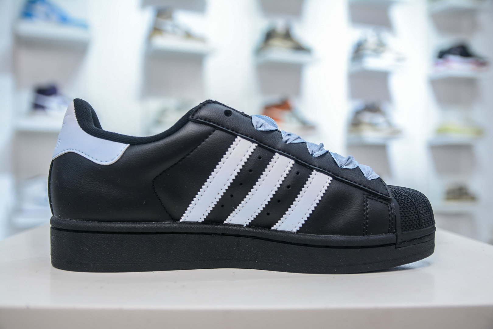 Adidas Originals Superstar White Blue Gradient Shell Head Leather Sneakers 4 cmp i1755966019525 6464 0 2