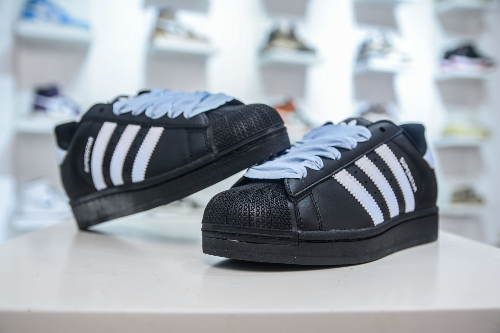 Adidas Originals Superstar White Blue Gradient Shell Head Leather Sneakers 5 cmp i1755966019527 5138 0 3