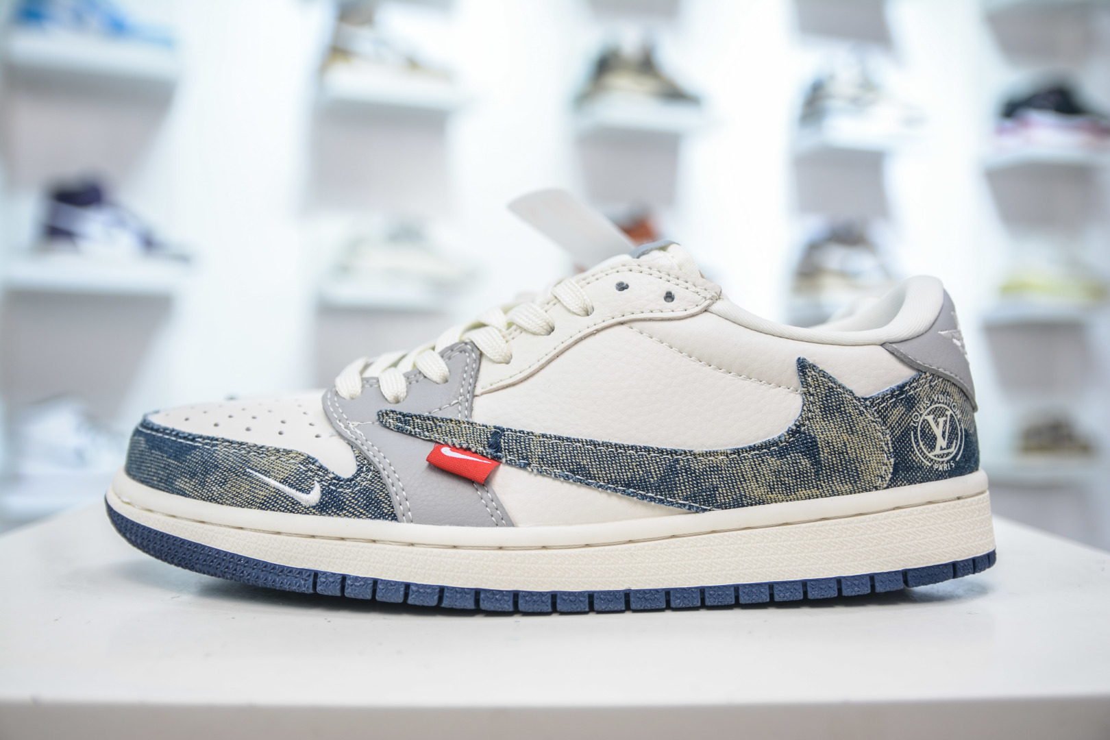 Air Jordan 1 Low x Louis Vuitton White Grey Tie-Dye Denim Sneakers 2 cmp i1755966521637 9201 0 0
