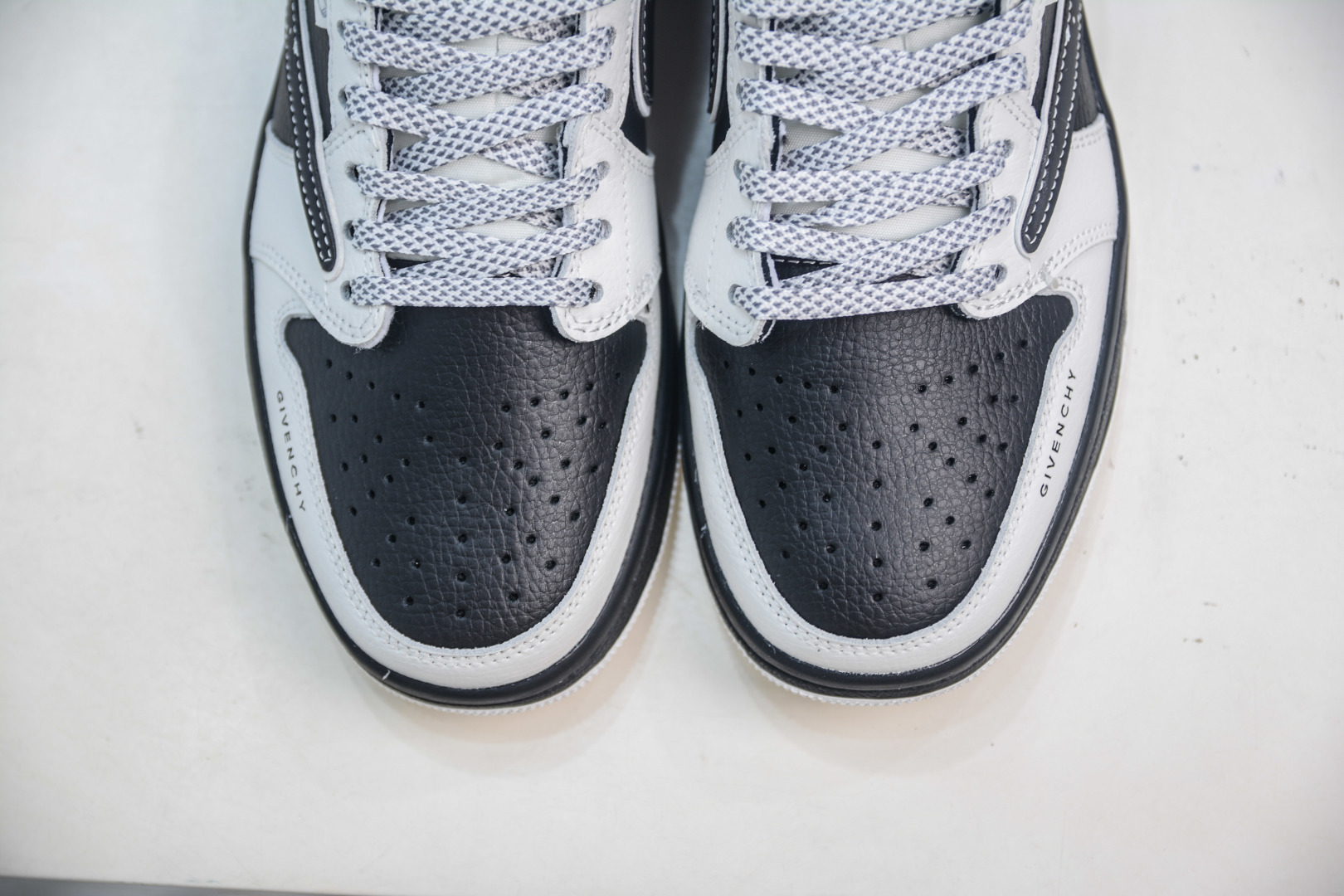 Givenchy Air Jordan 1 Low Custom Sneakers - Black/White Leather 10 cmp i1755966578487 7942 0 8