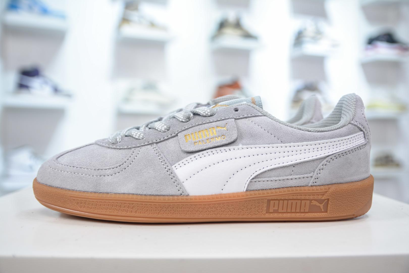 PUMA Palermo Leather Sneakers: Low-Top, Retro-Inspired, and Versatile Style 1 cmp i1755966814084 6433 0 0