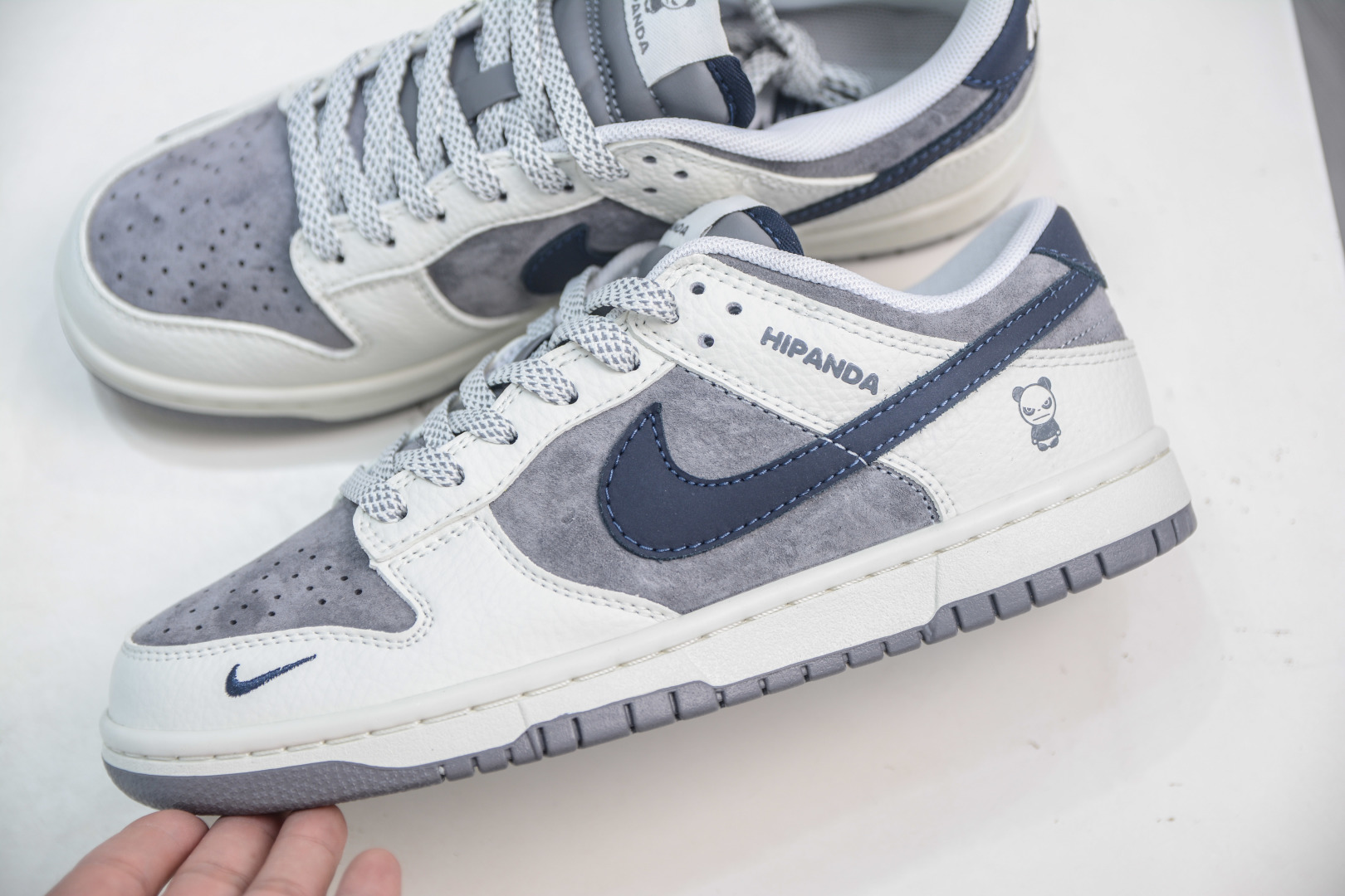 Nike SB Dunk Low x BE@RBRICK "Hipanda" White Grey Sneakers 8 cmp i1755966961572 8584 0 6