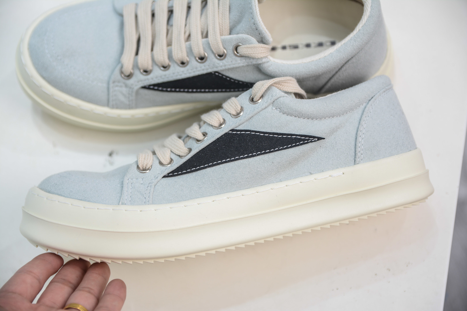 Rick Owens Hollywood Suede Low-Top Sneakers - Round Toe, Lace-Up Design 8 cmp i1755967154361 4579 0 6